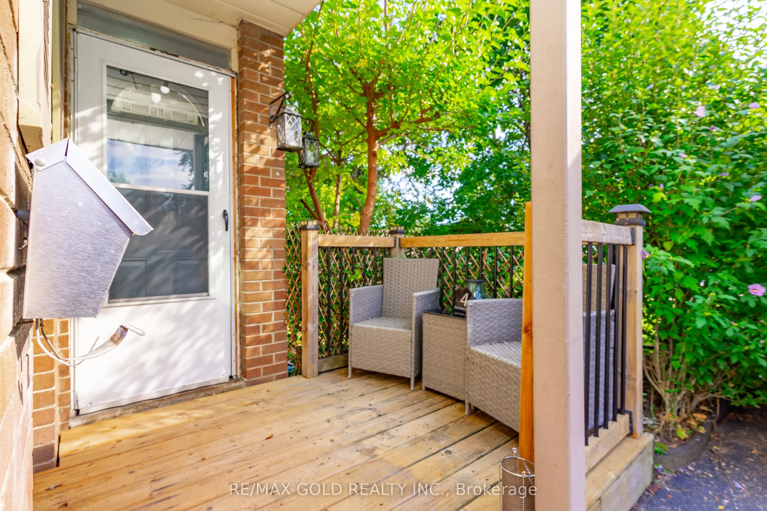 4 Deeside Crescent