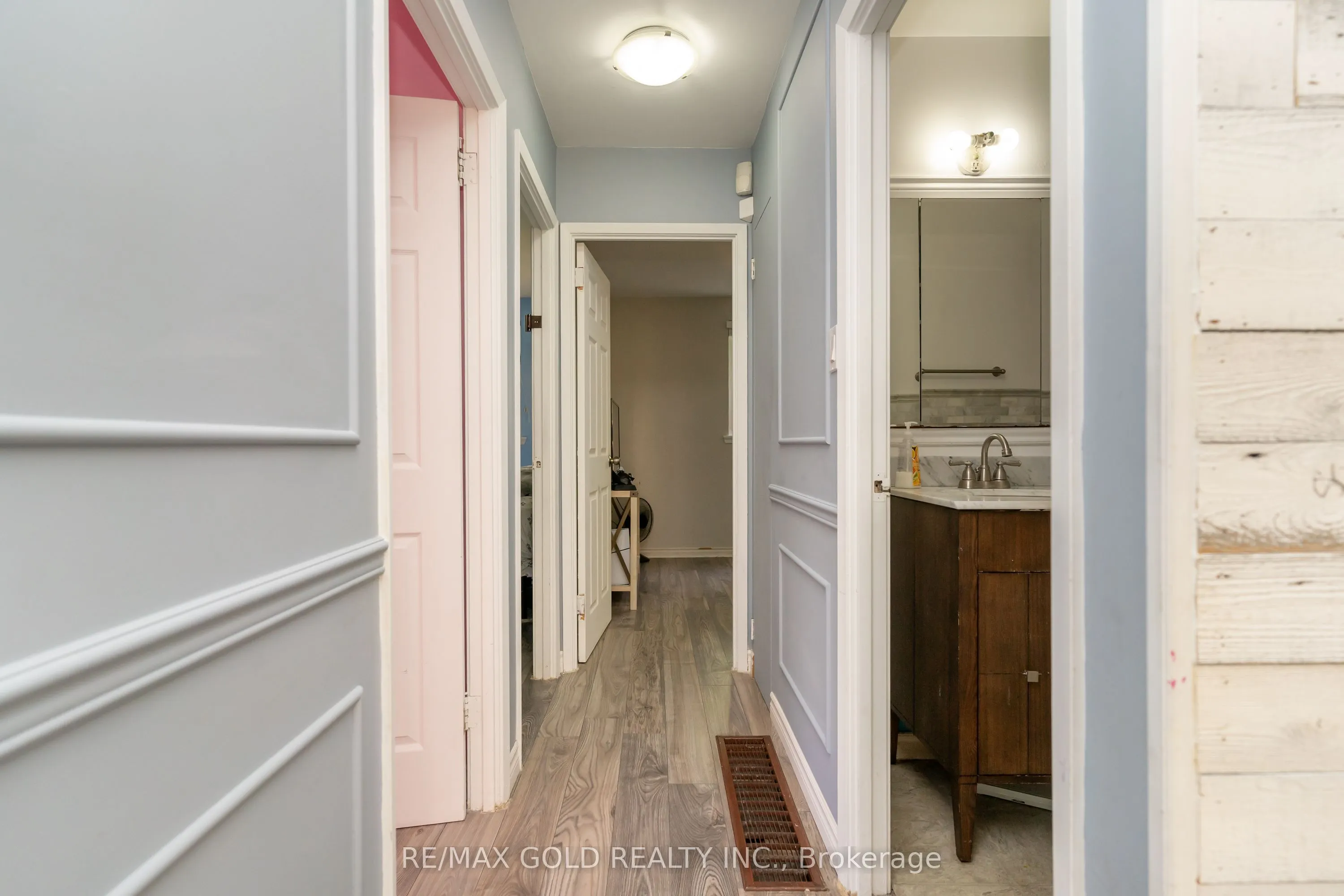 4 Deeside Crescent