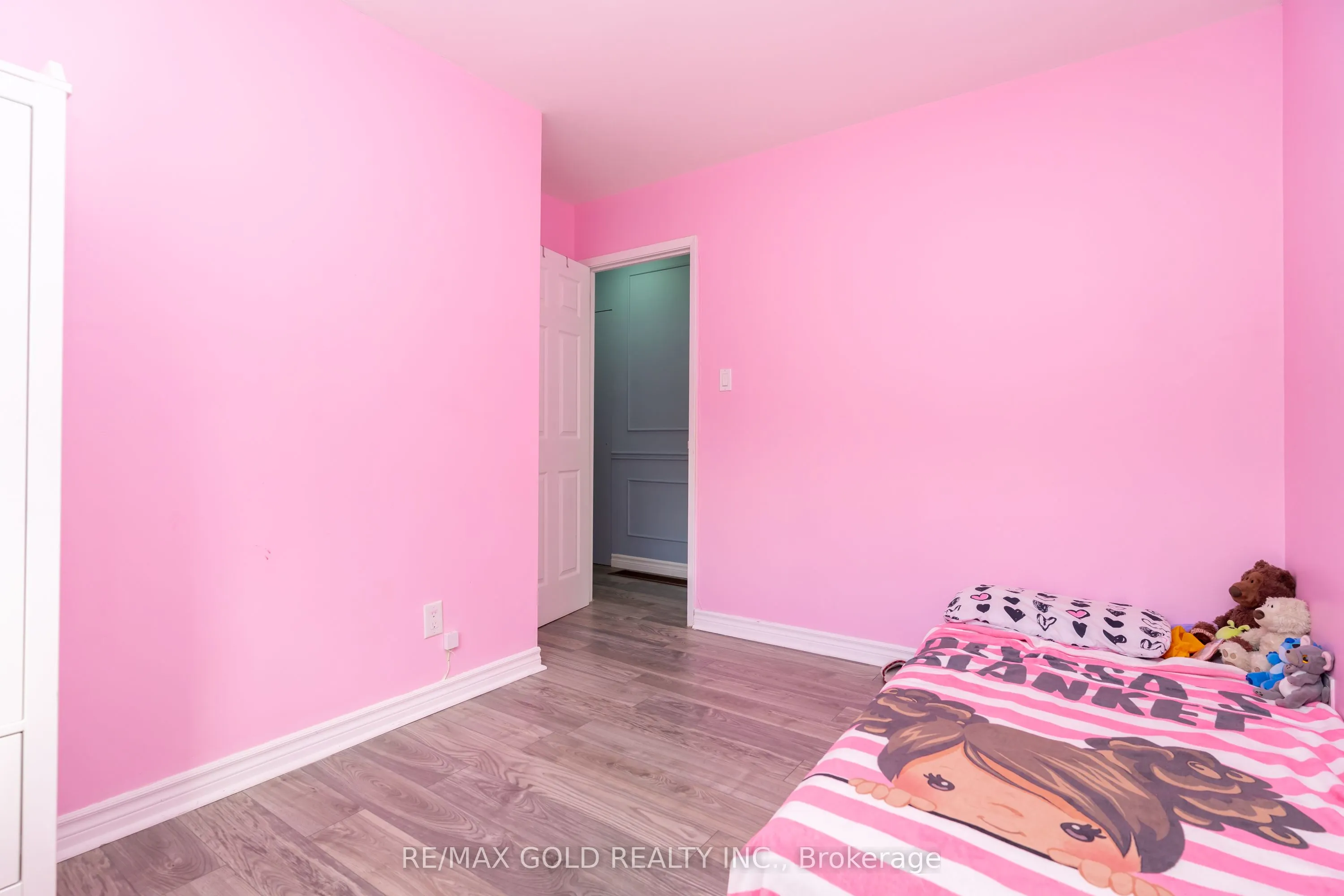4 Deeside Crescent