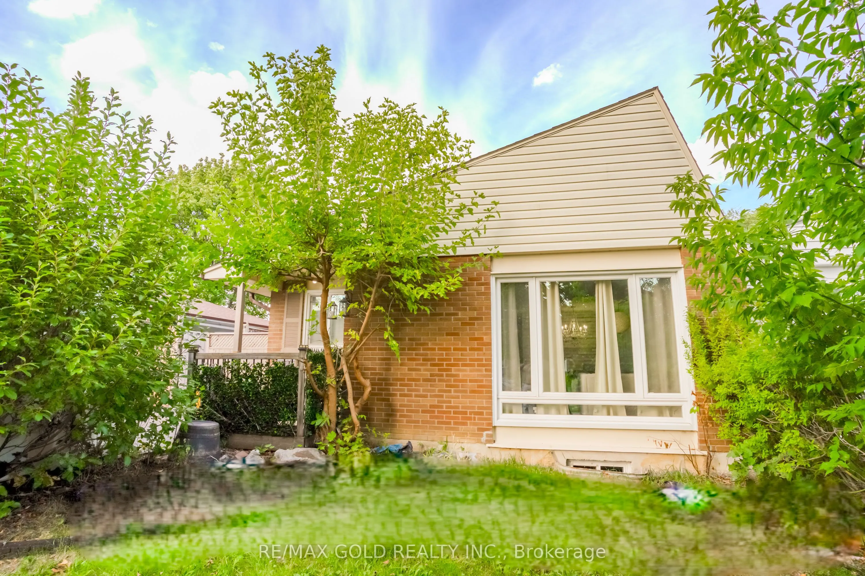 4 Deeside Crescent