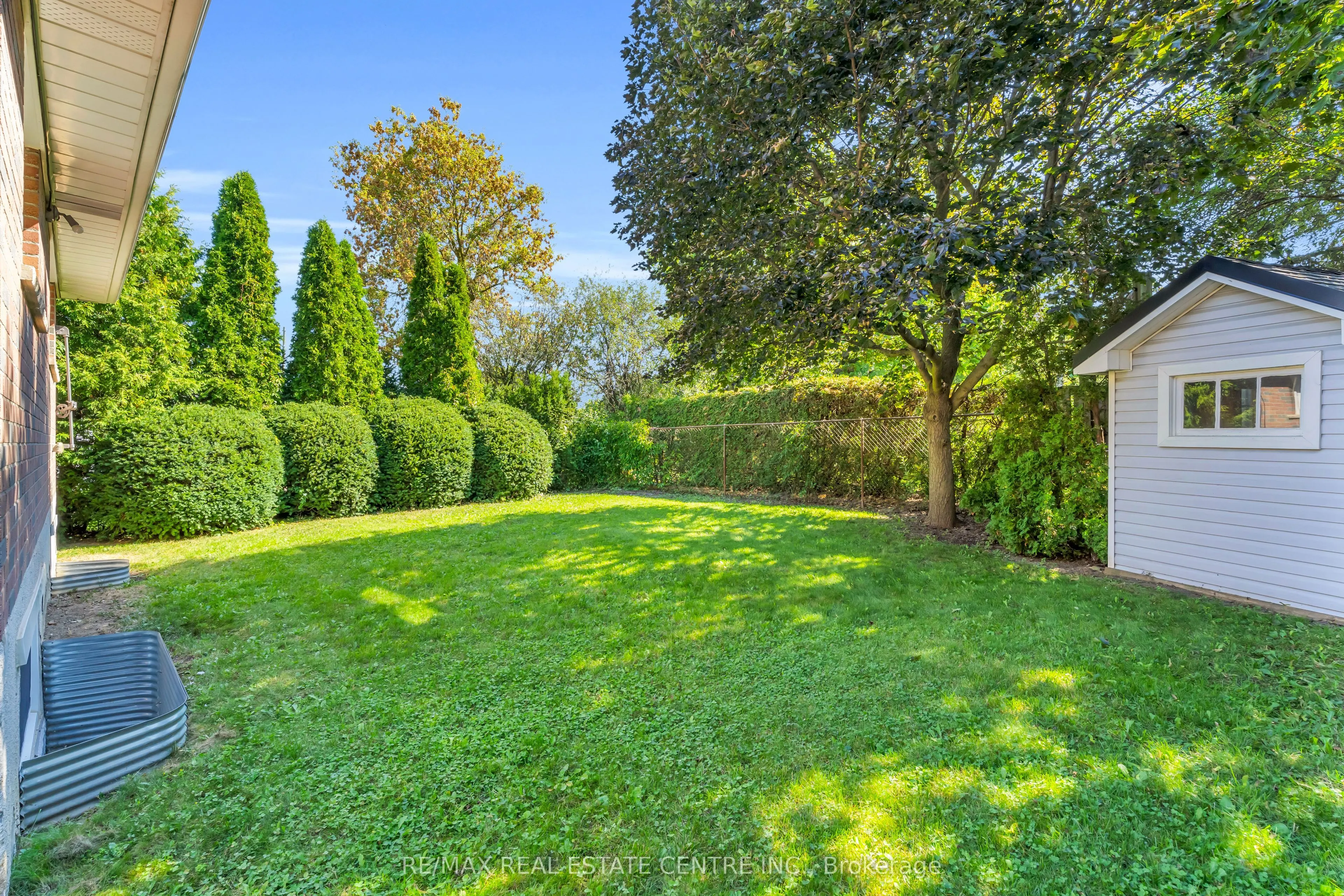 3 Stockman Crescent