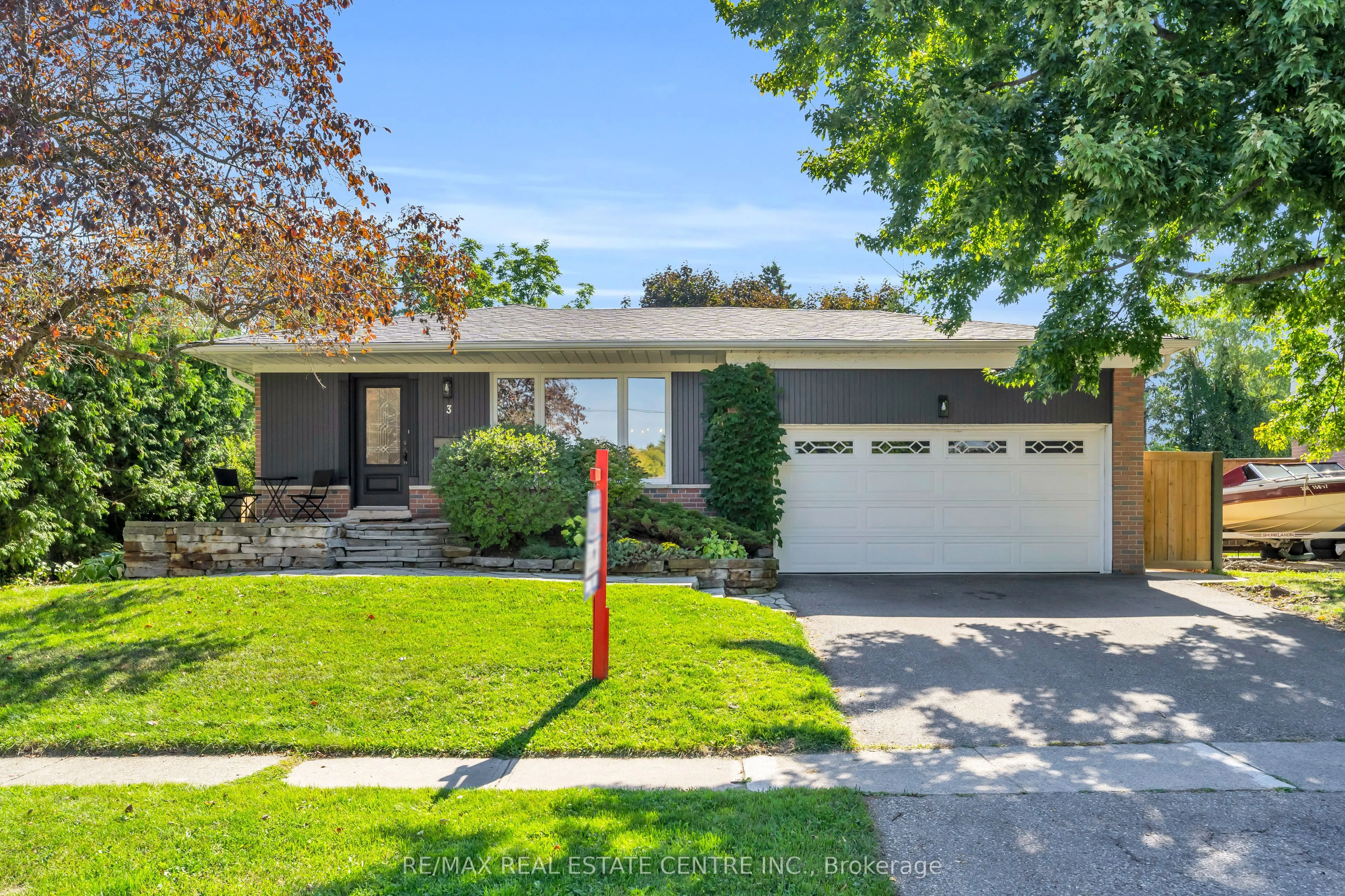 3 Stockman Crescent