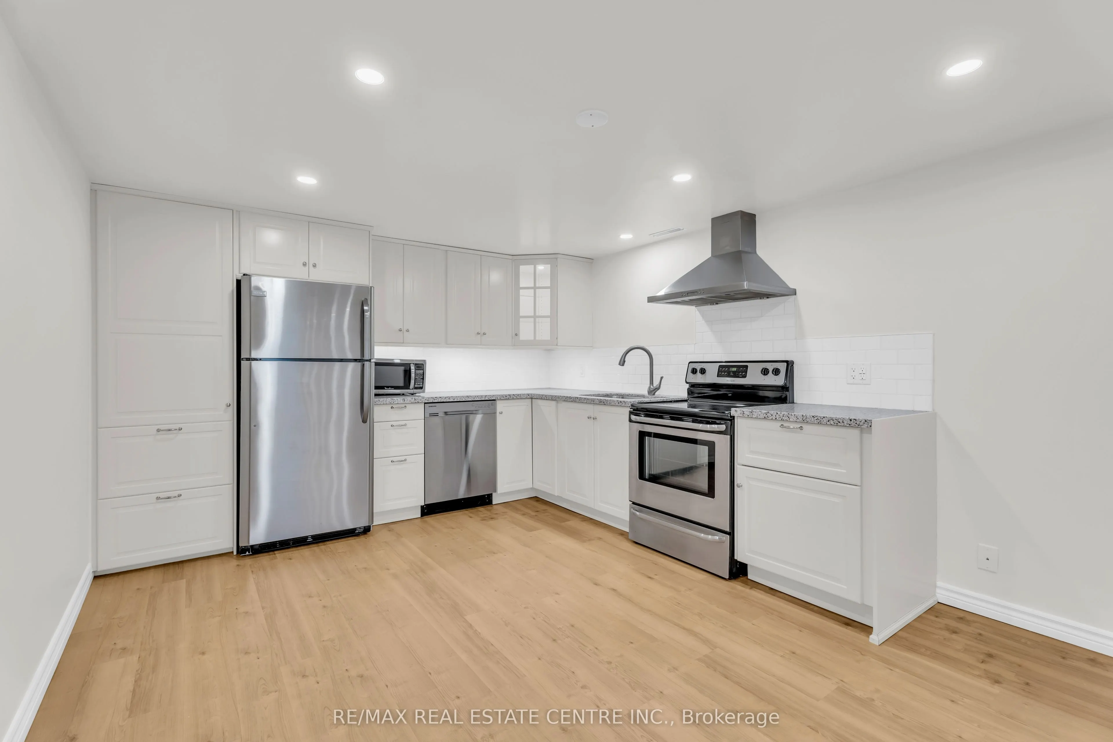 3 Stockman Crescent