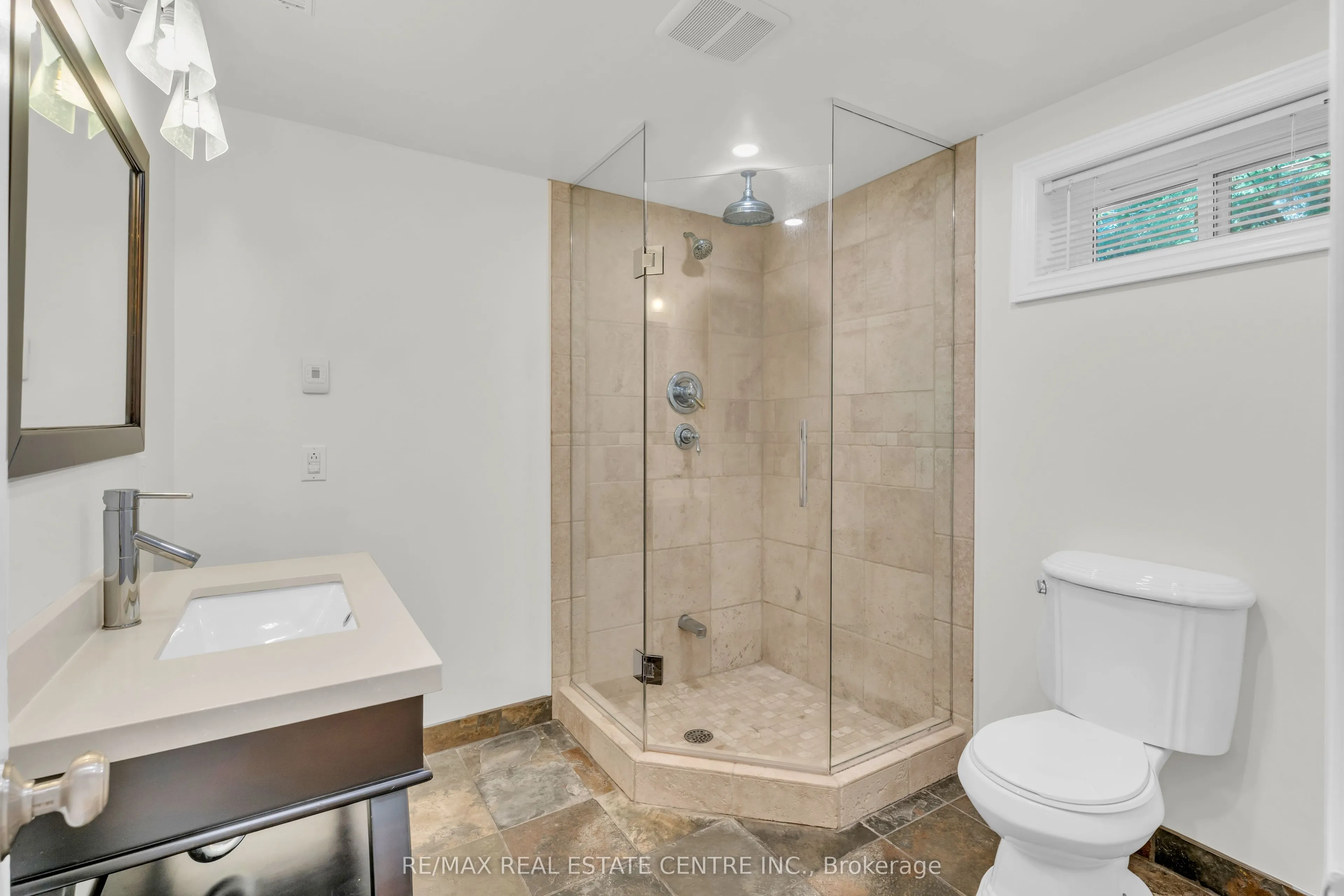 3 Stockman Crescent