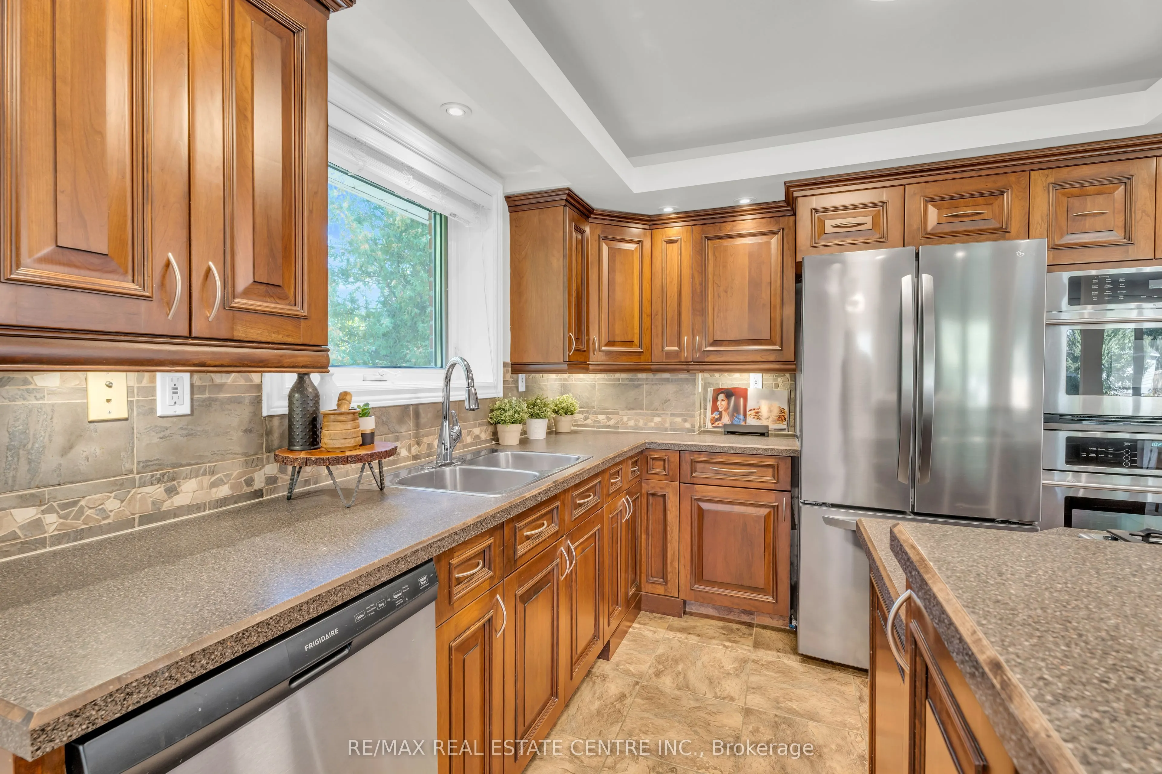 3 Stockman Crescent