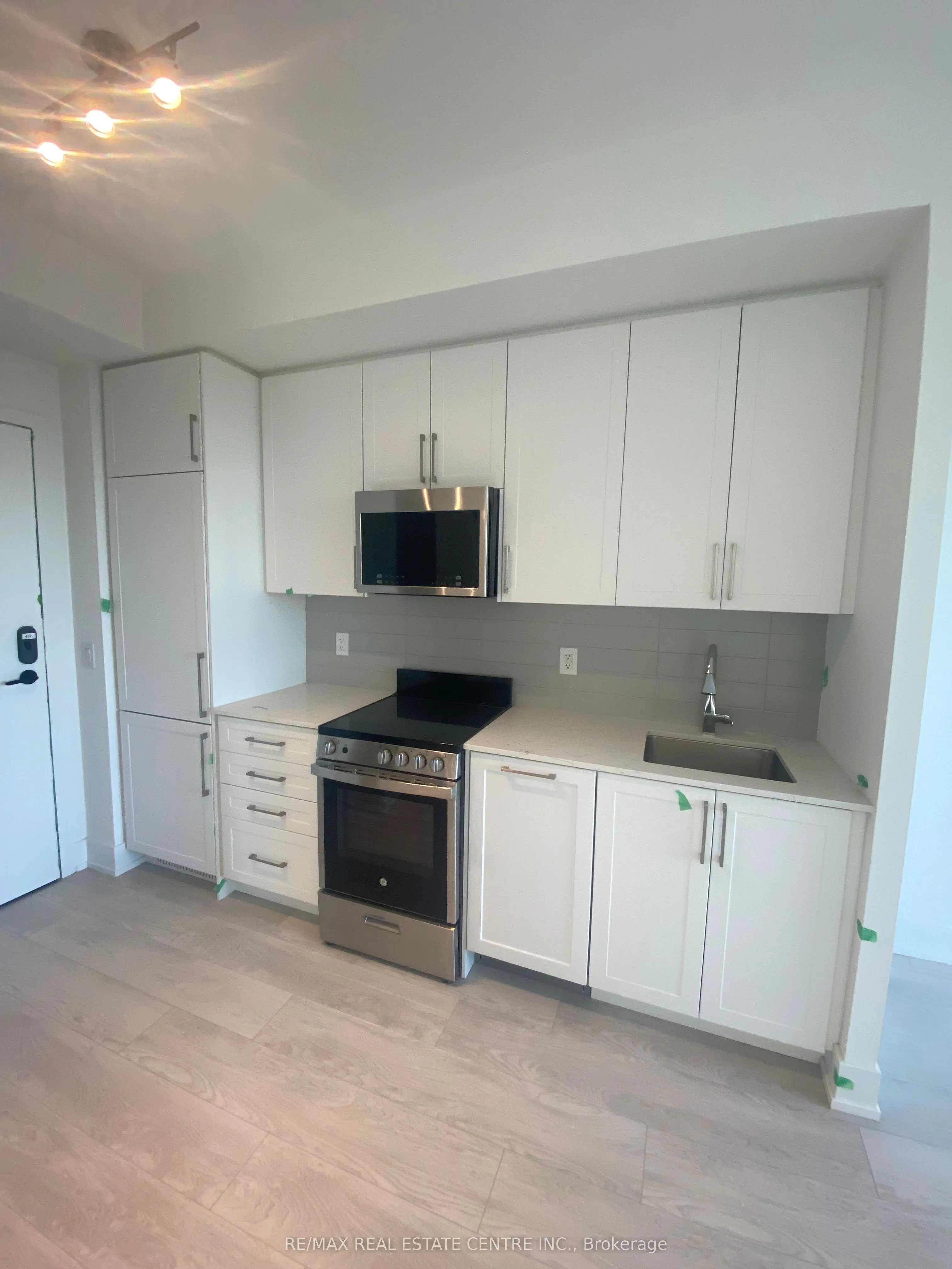 2450 Old Bronte Road, #417