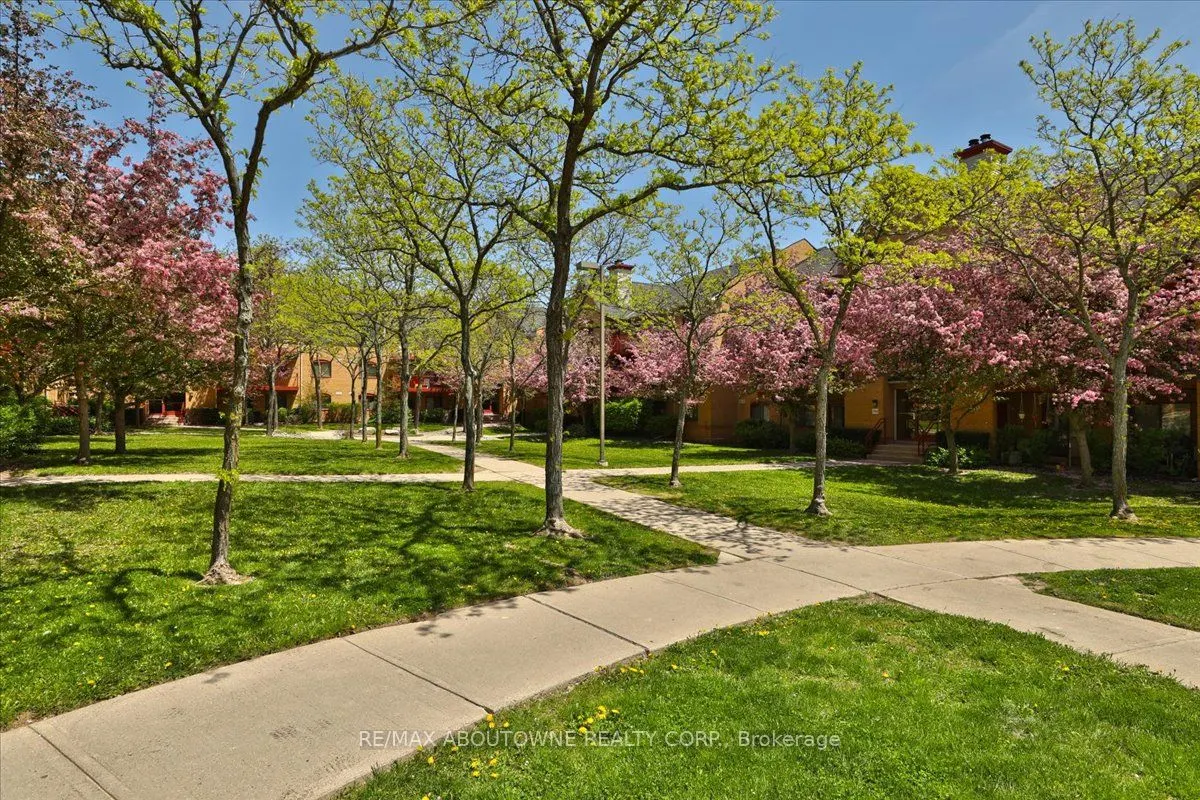 1492 Pilgrims Way, #1111