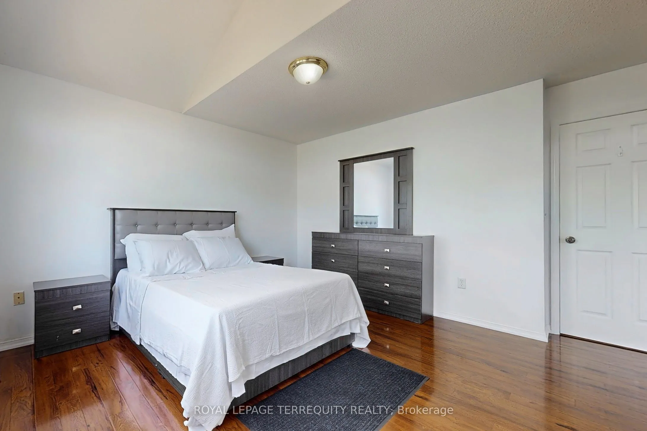 6 Verona Drive