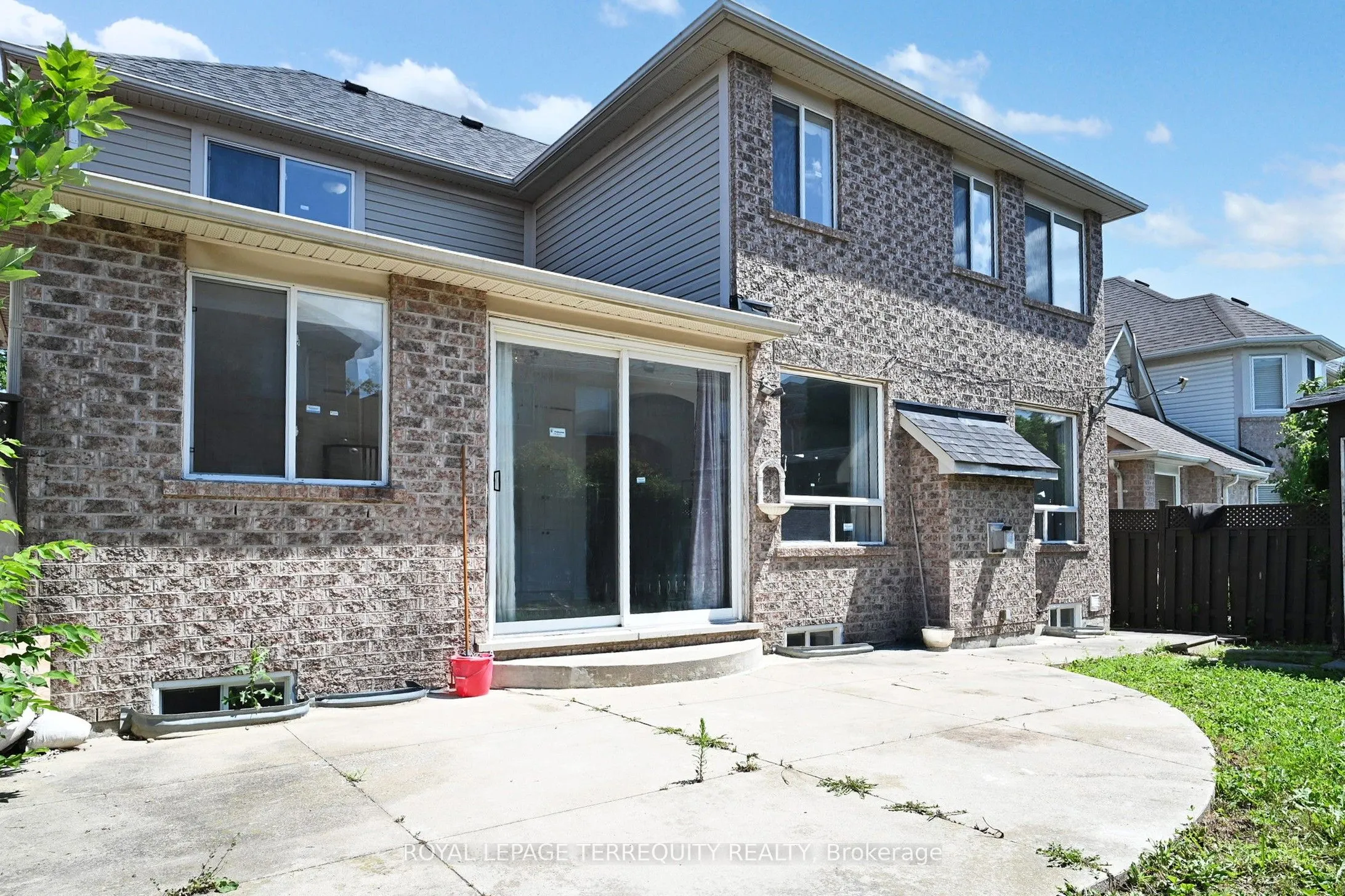6 Verona Drive