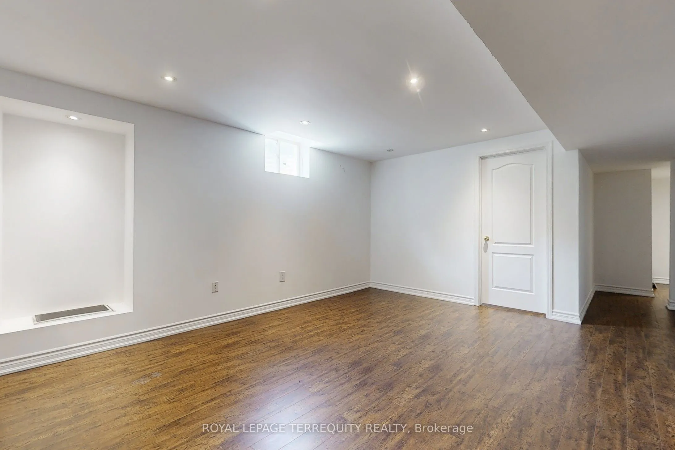 6 Verona Drive