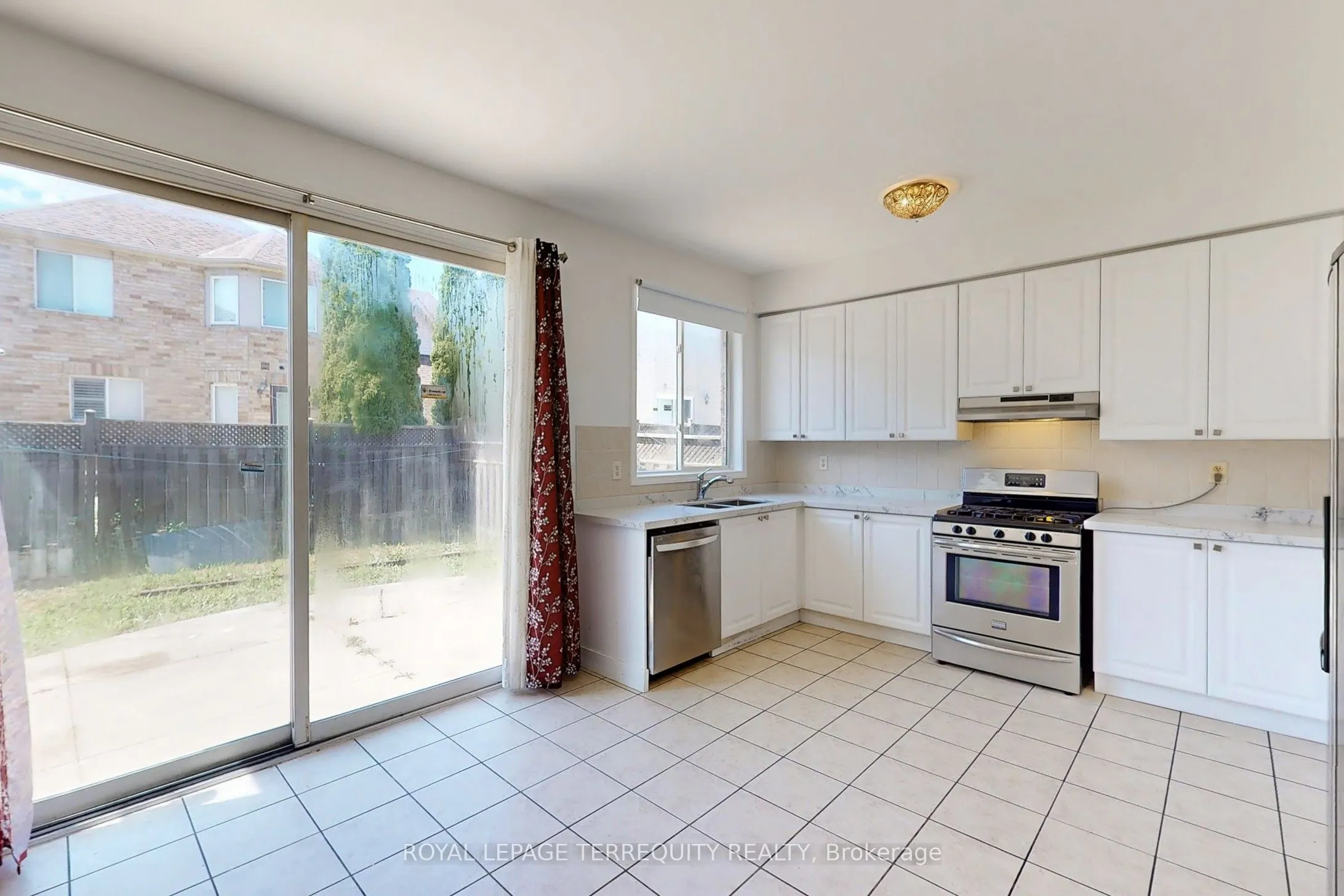 6 Verona Drive
