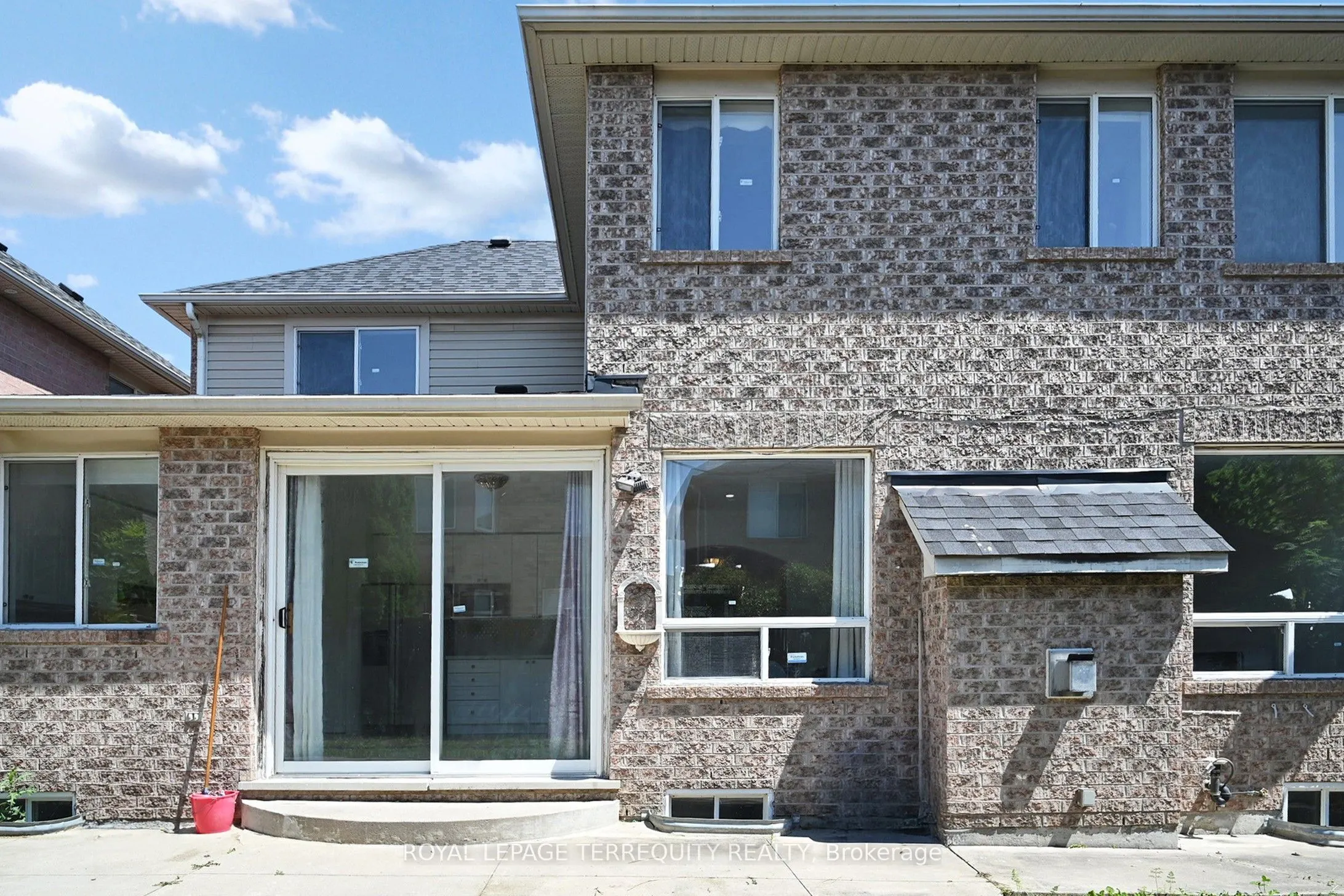 6 Verona Drive