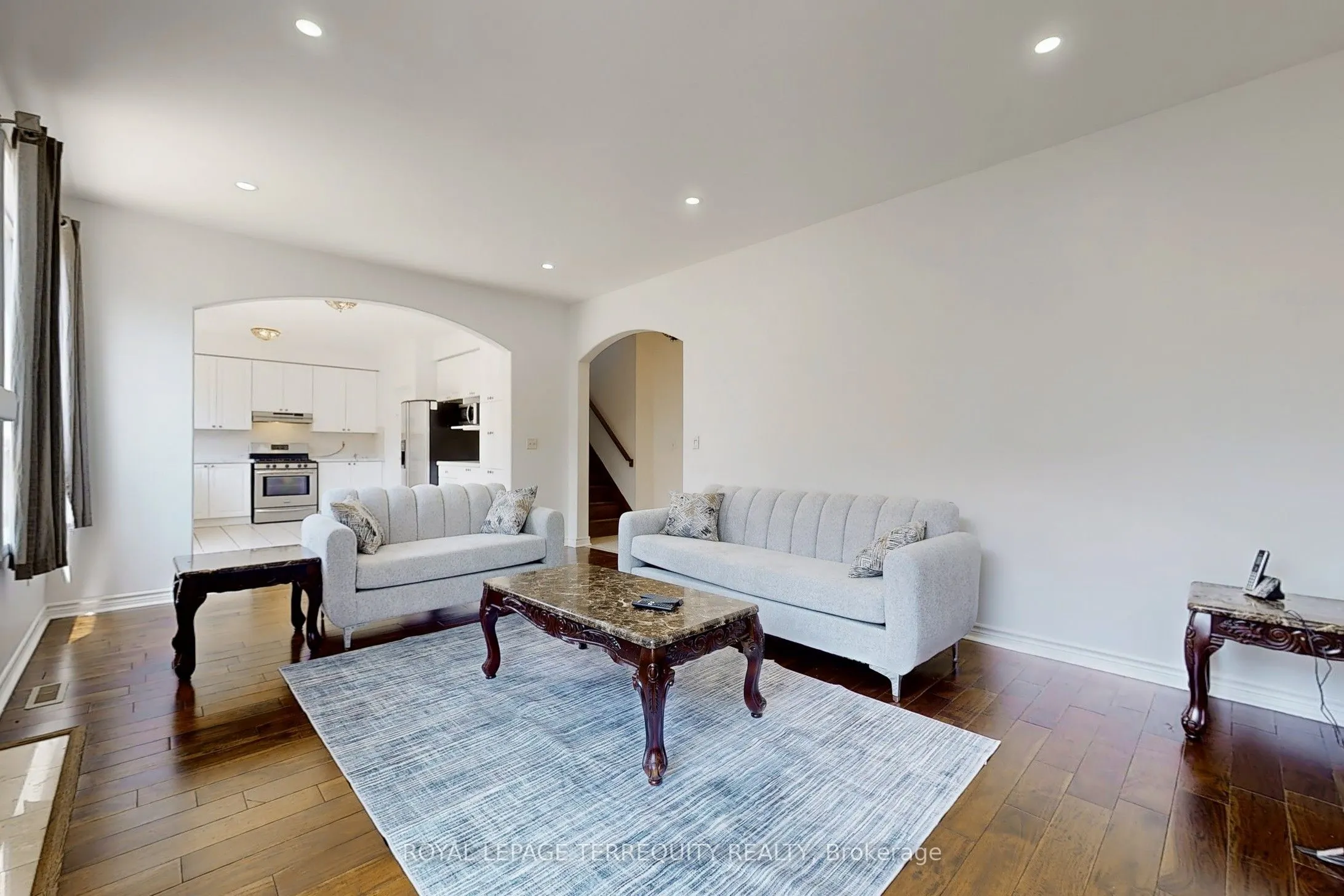 6 Verona Drive