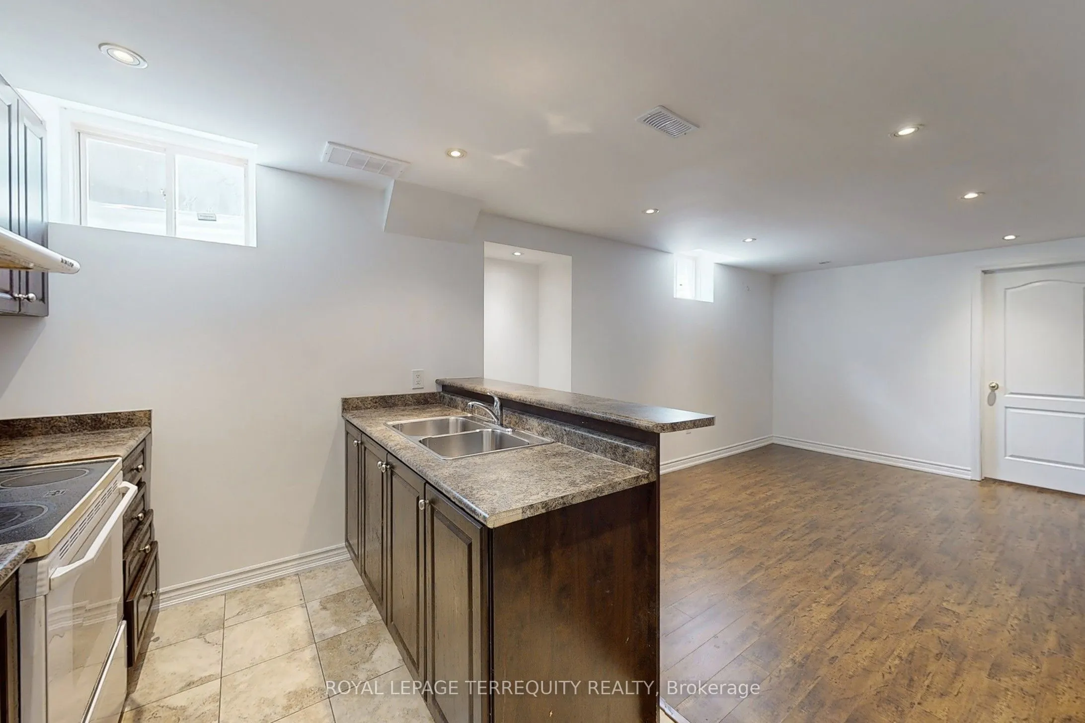 6 Verona Drive