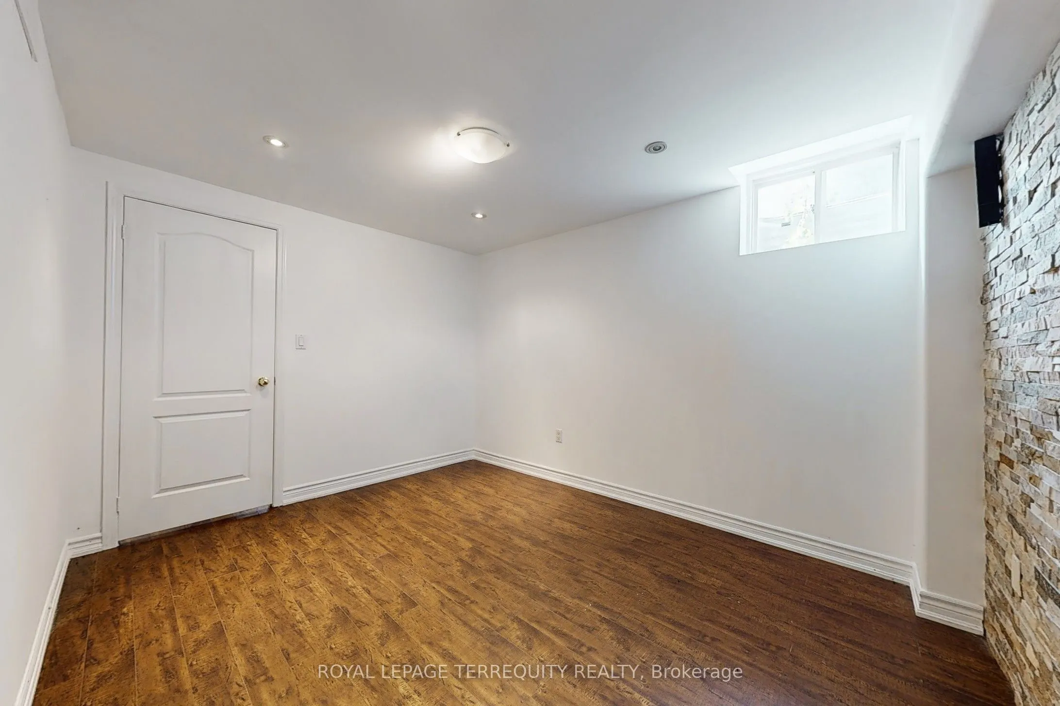 6 Verona Drive