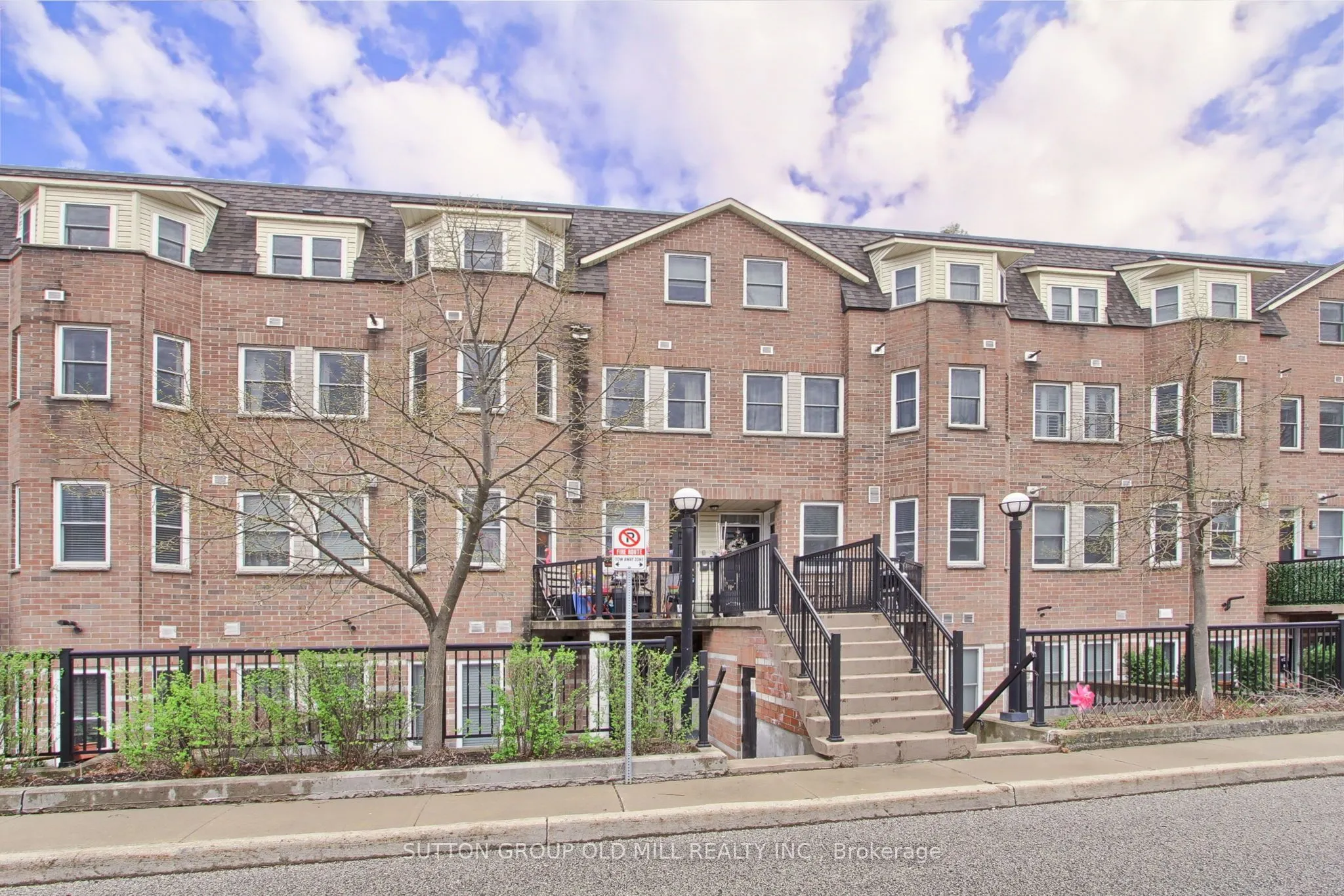 760 Lawrence Avenue W, #167