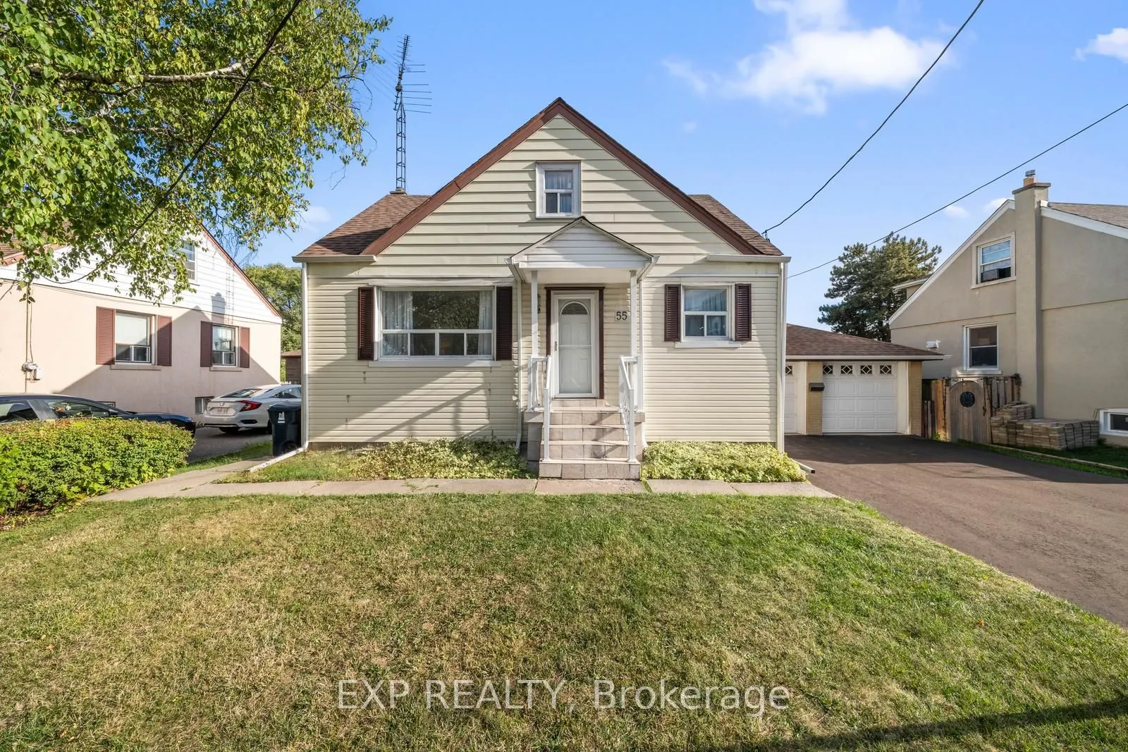 55 Winston Park Boulevard