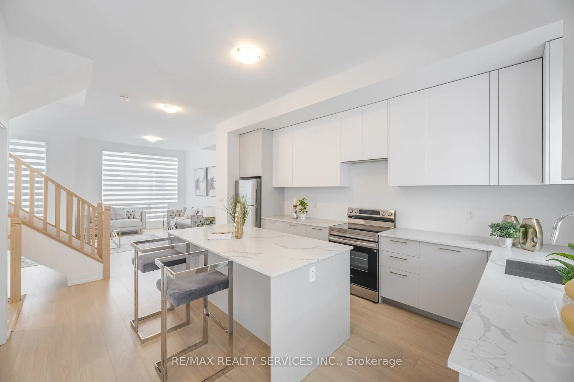 1 Taylor Court