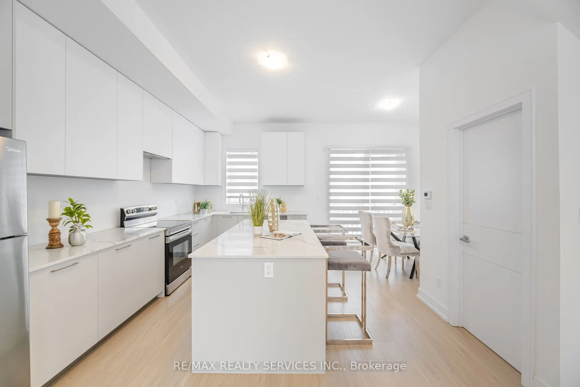 1 Taylor Court