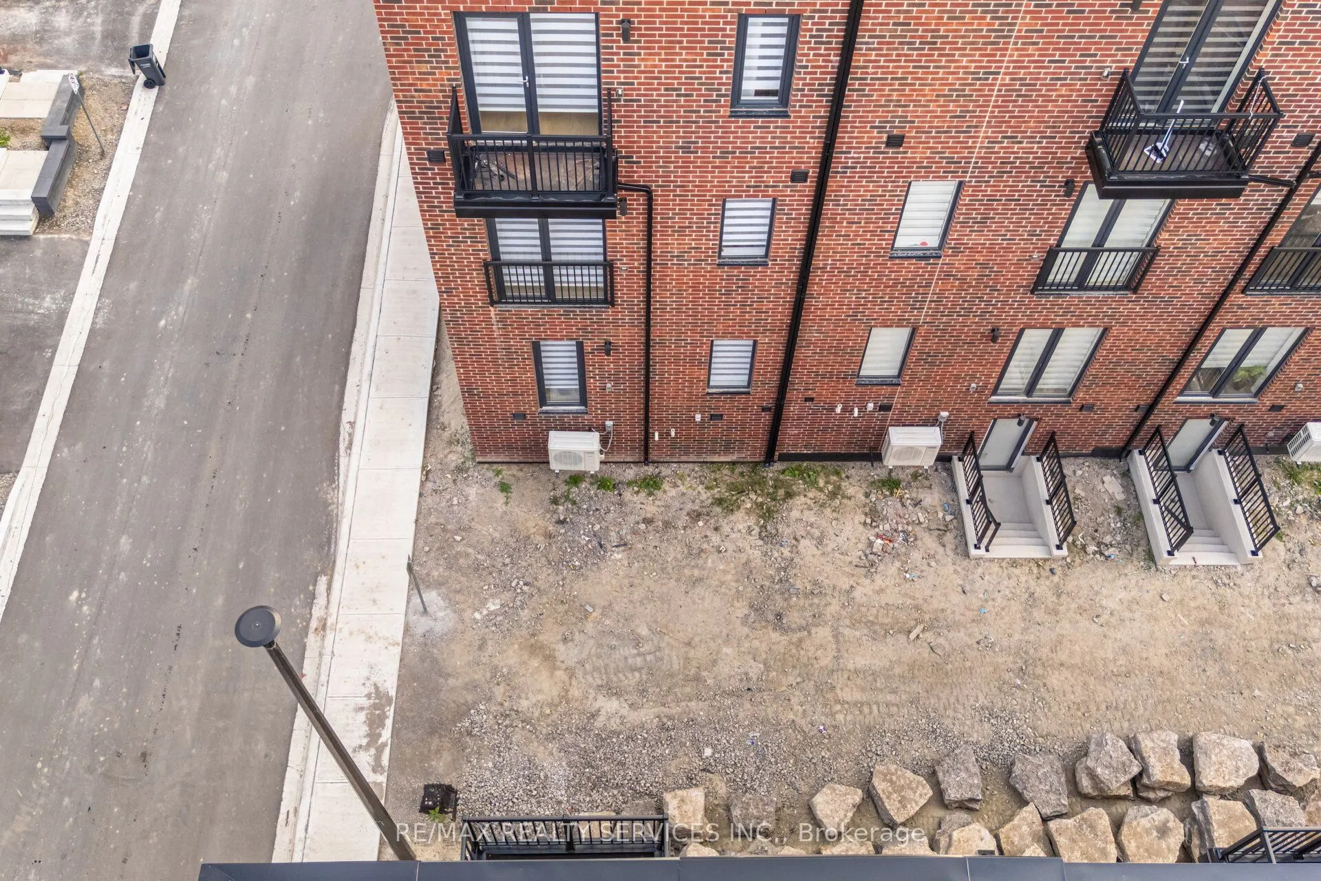 1 Taylor Court