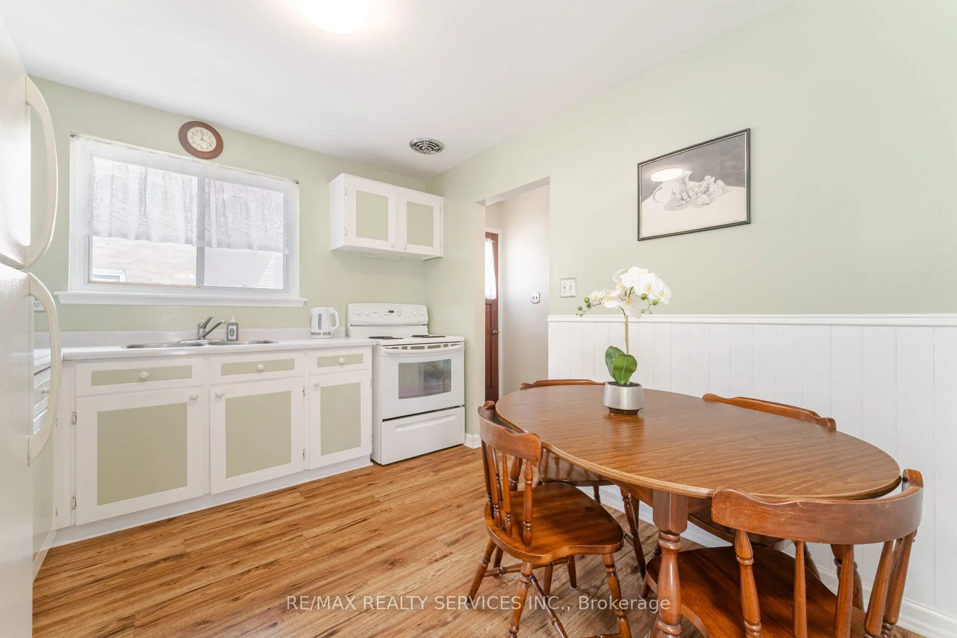 48 Glenmore Crescent