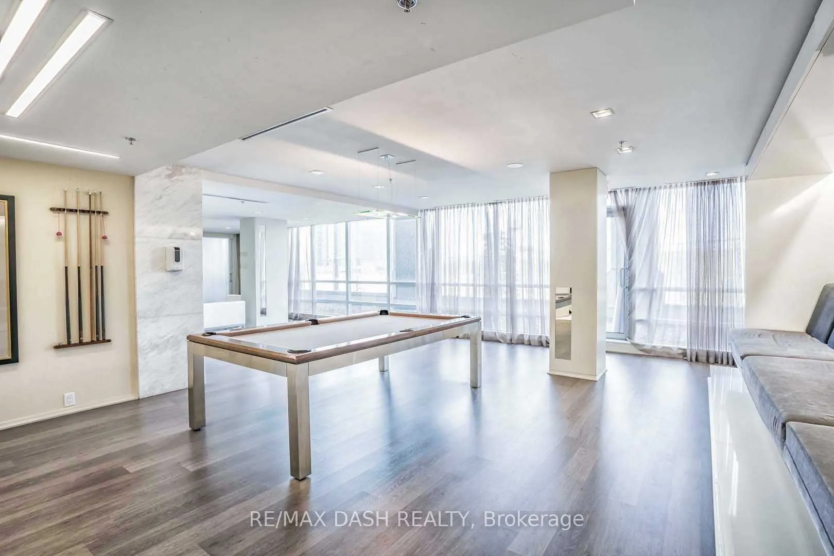 16 Brookers Lane, #1208