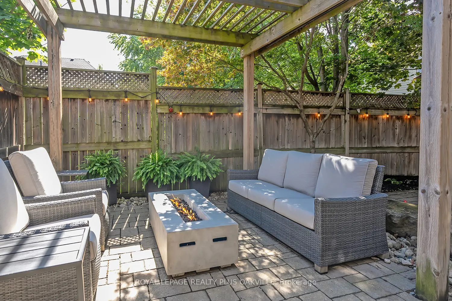 3174 Scotscraig Crescent