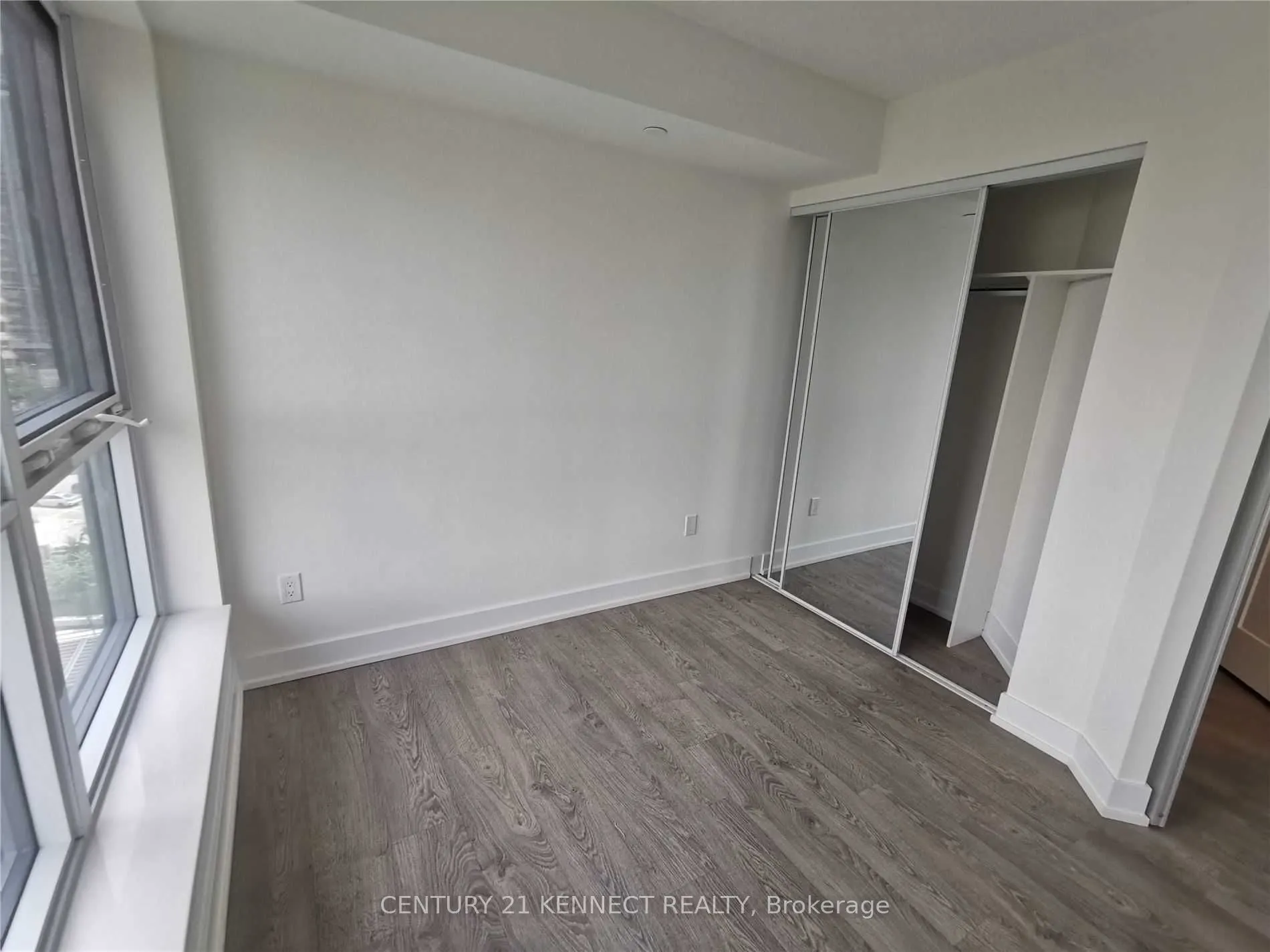 7 Mabelle Avenue, #704