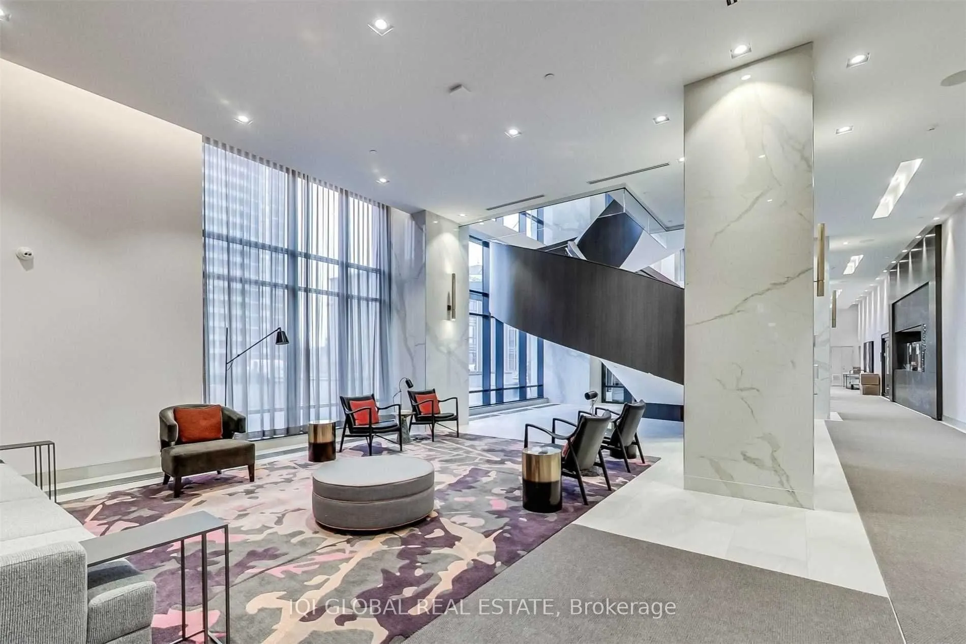 7 Mabelle Avenue, #1008A