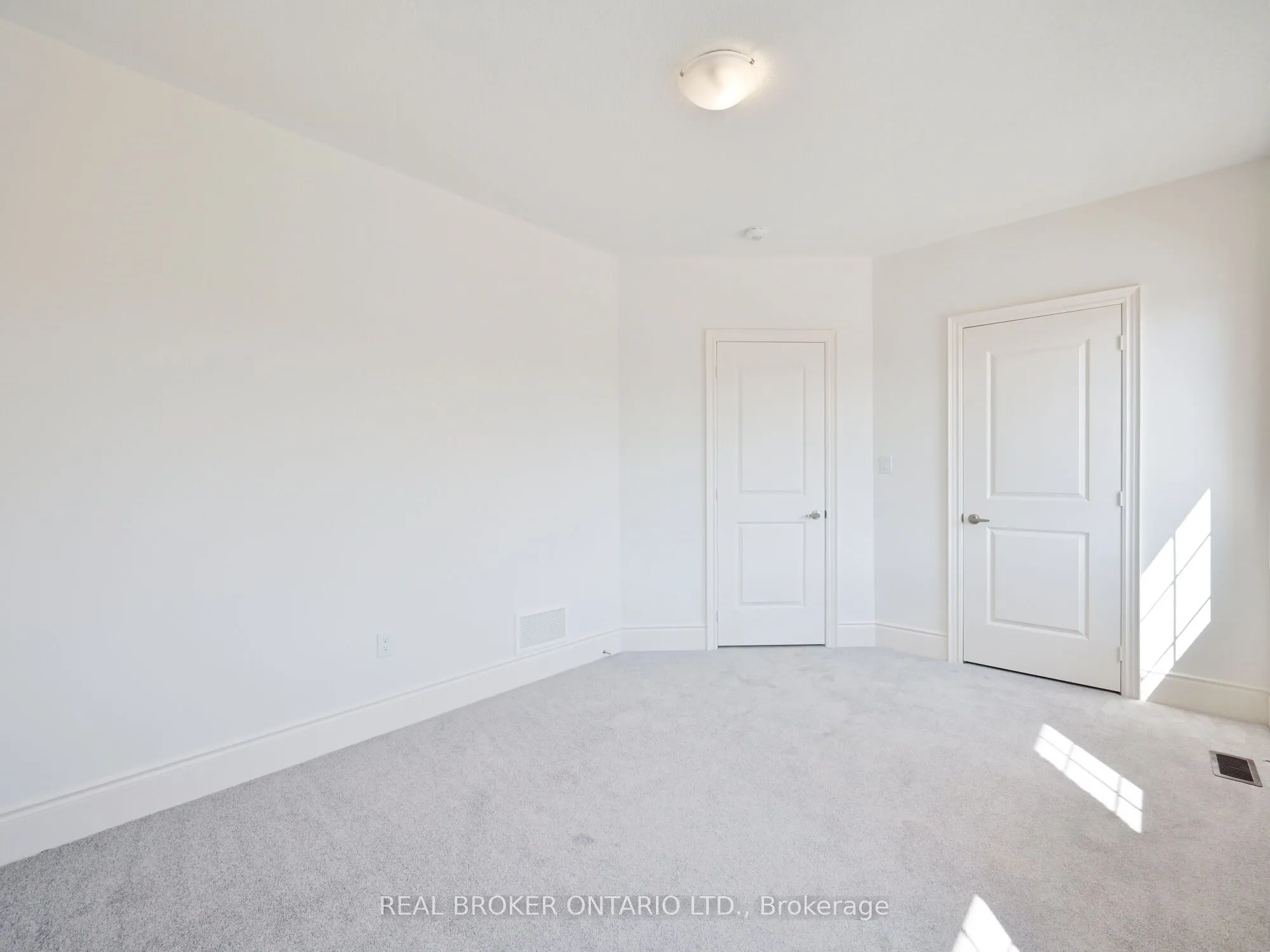 1555 Severn Drive