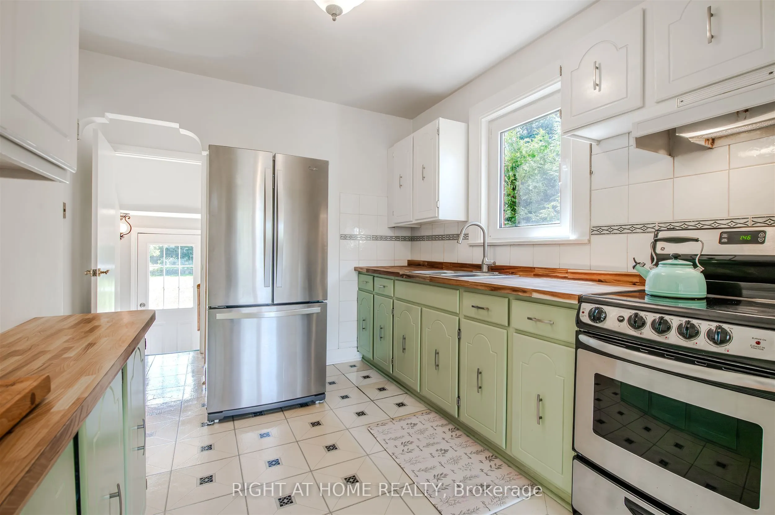 309 Rathburn Road