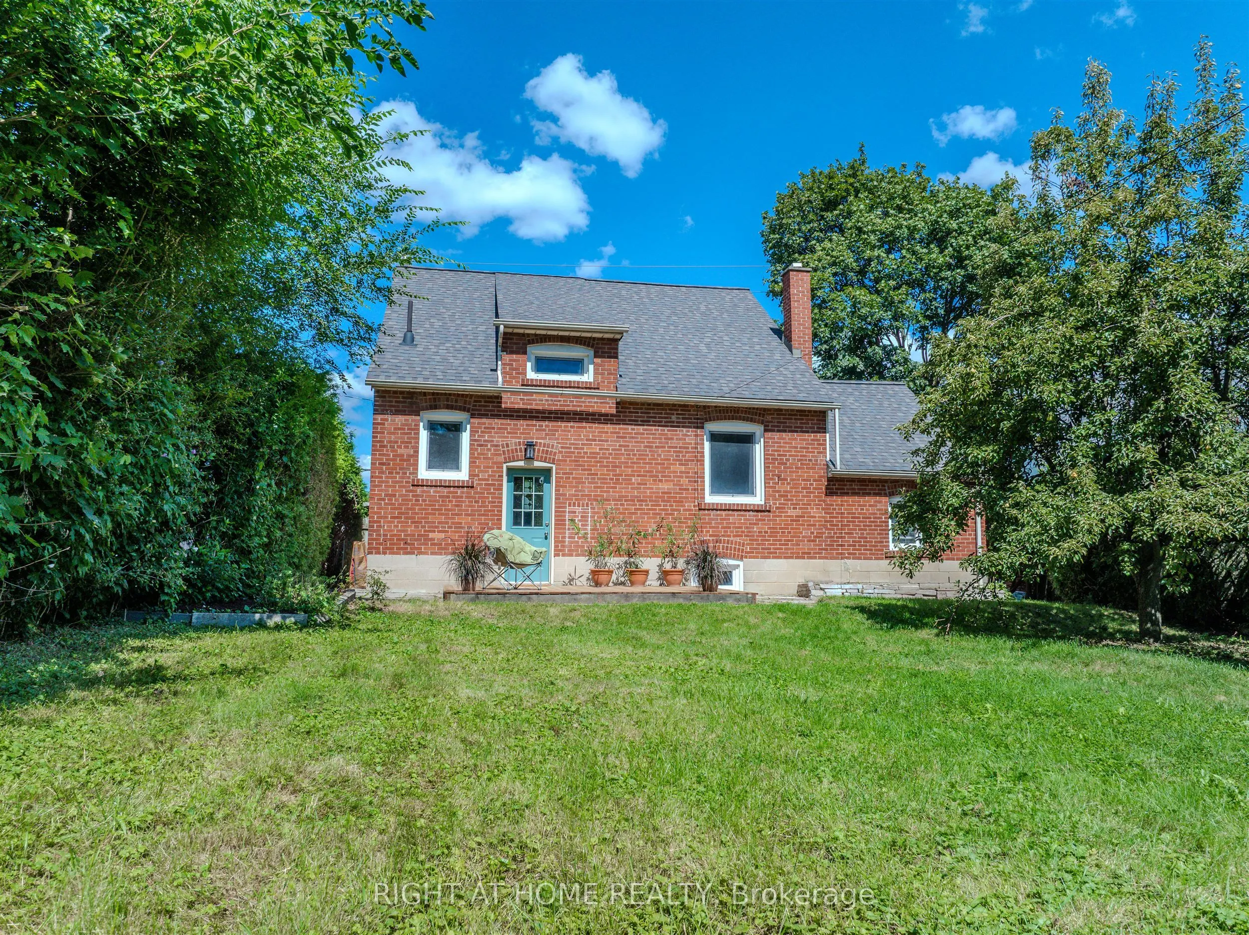 309 Rathburn Road