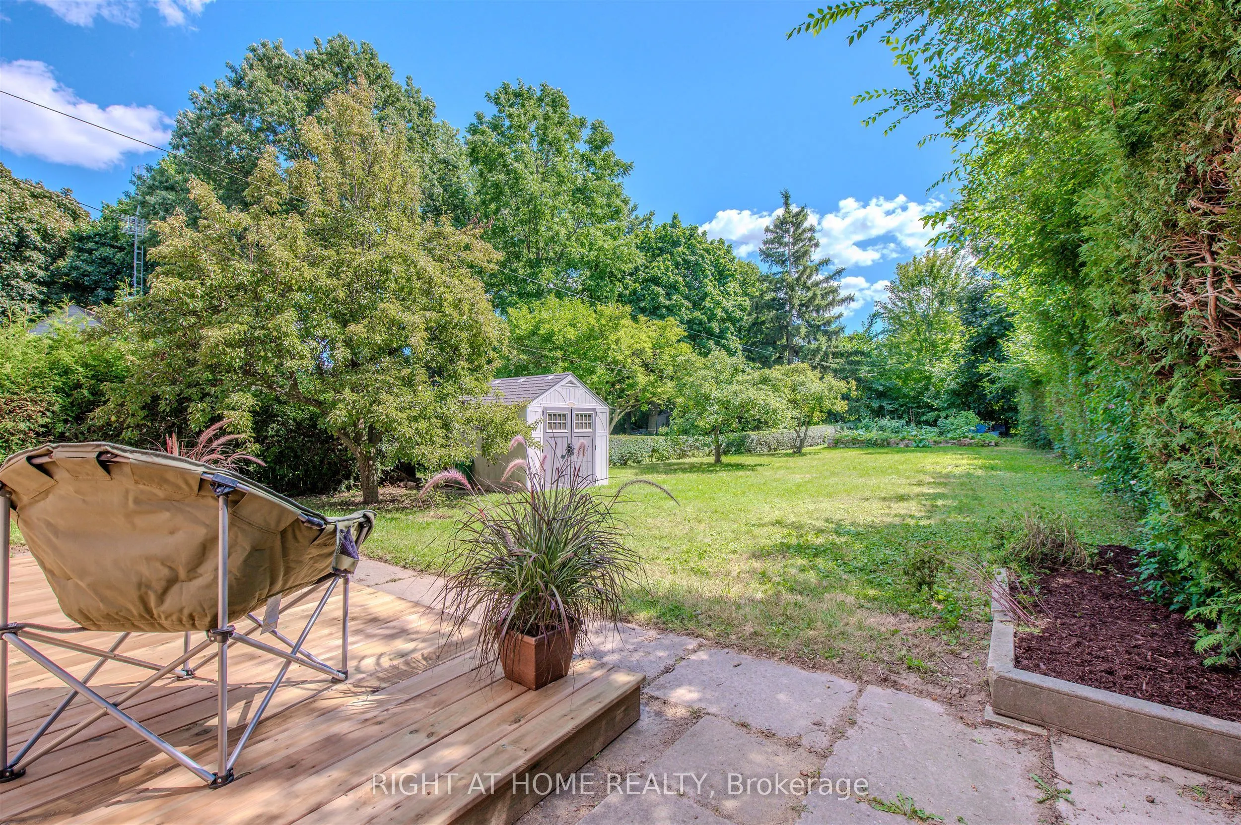 309 Rathburn Road