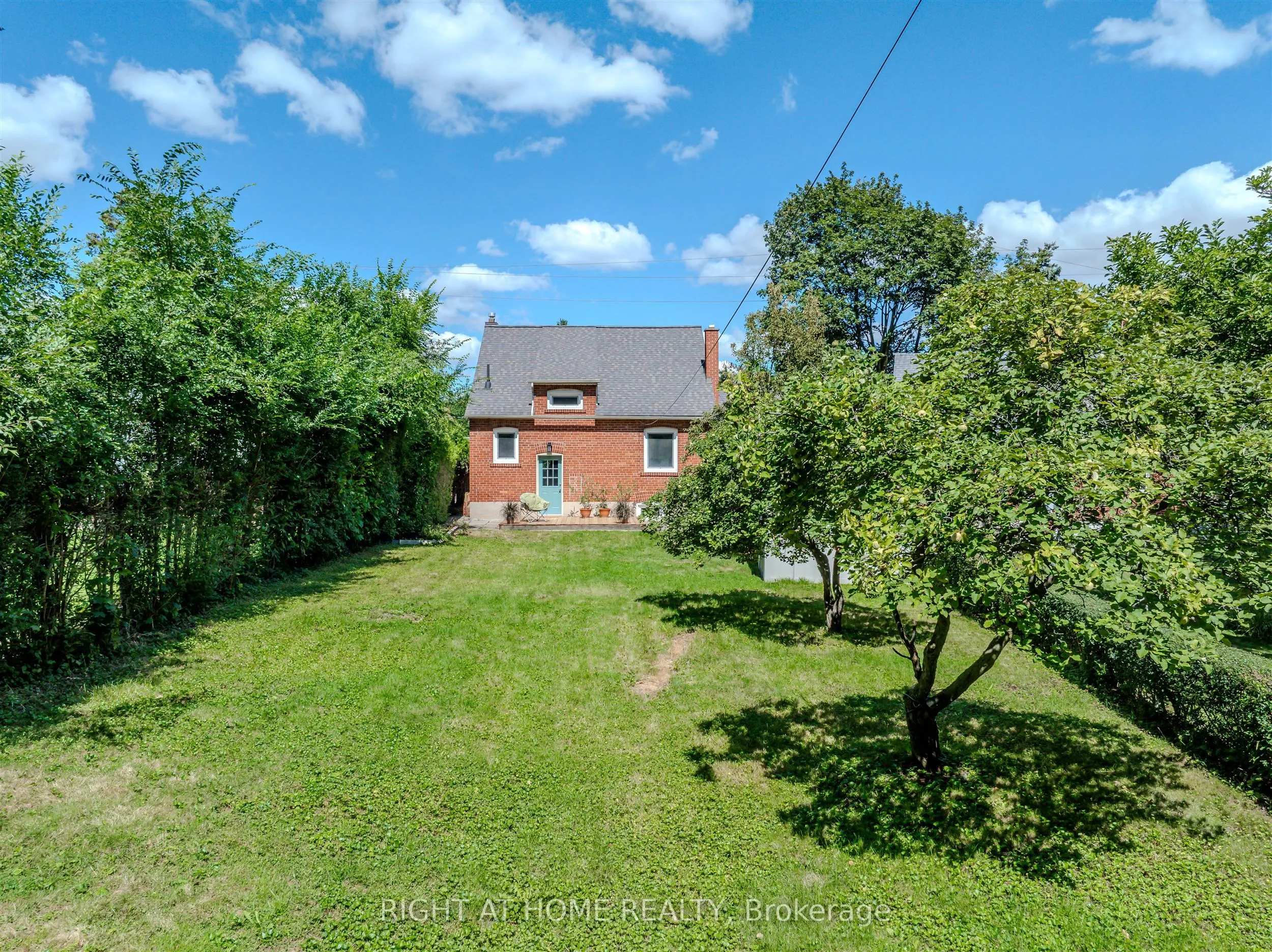 309 Rathburn Road