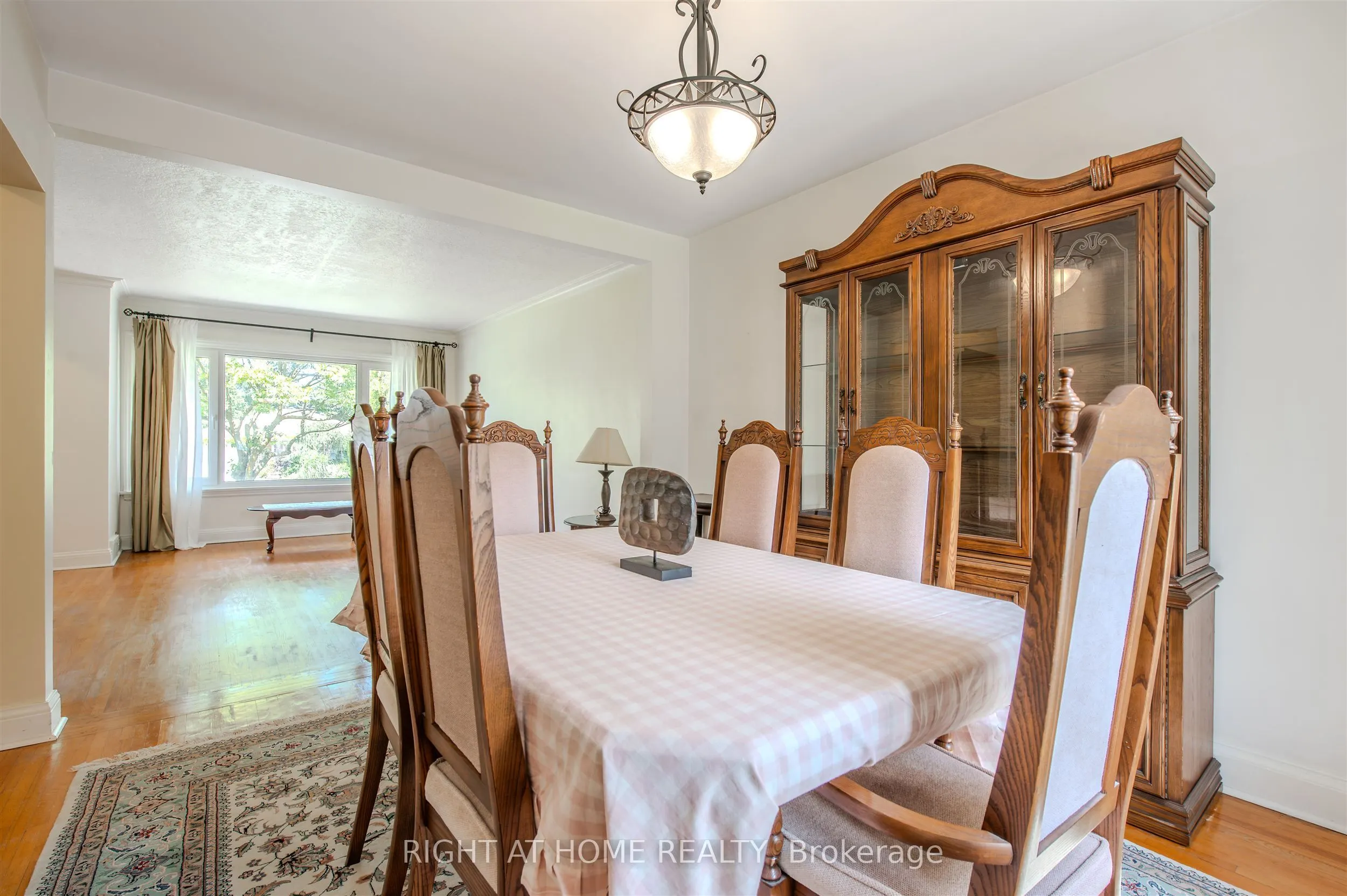 309 Rathburn Road