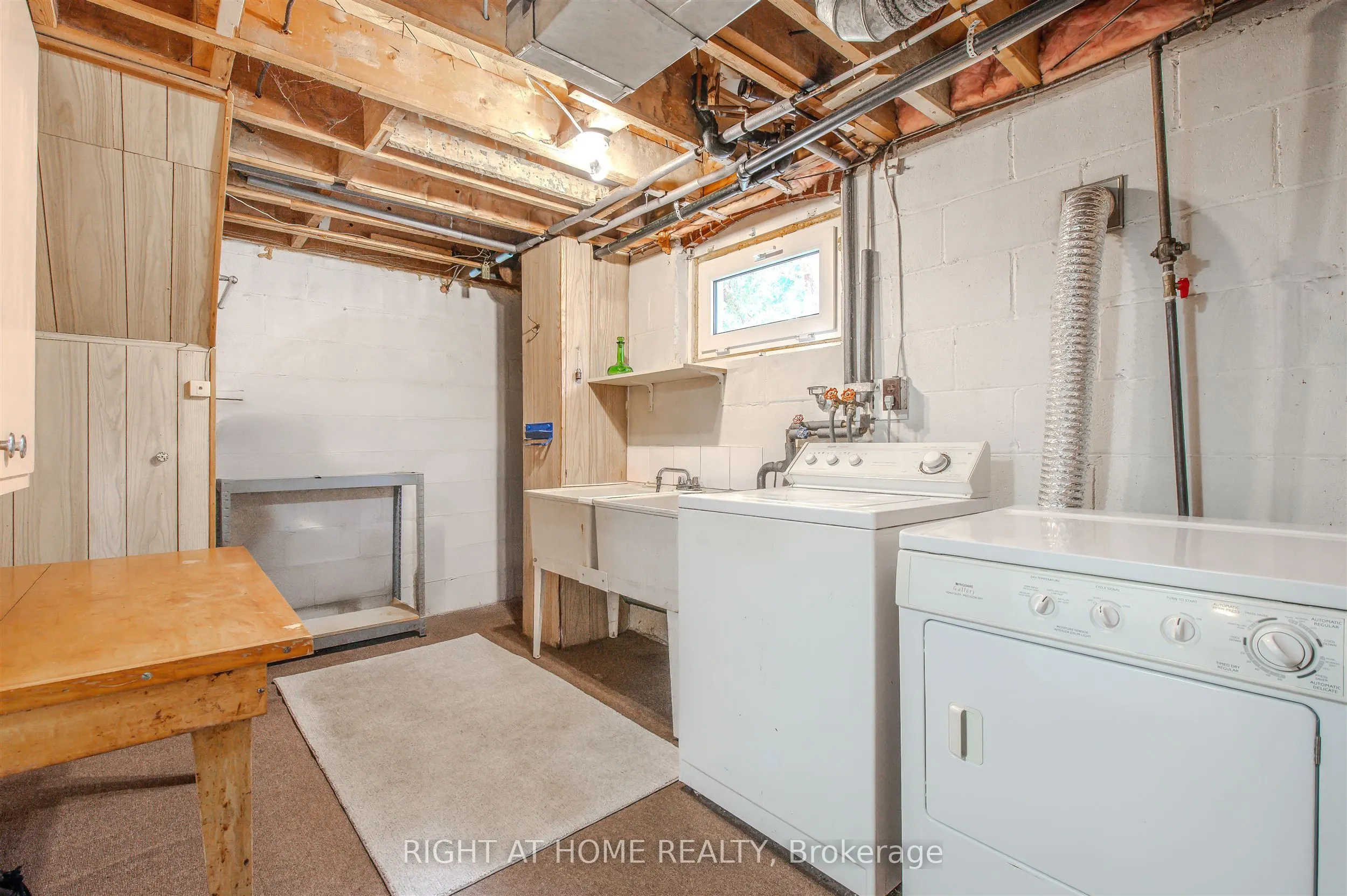 309 Rathburn Road