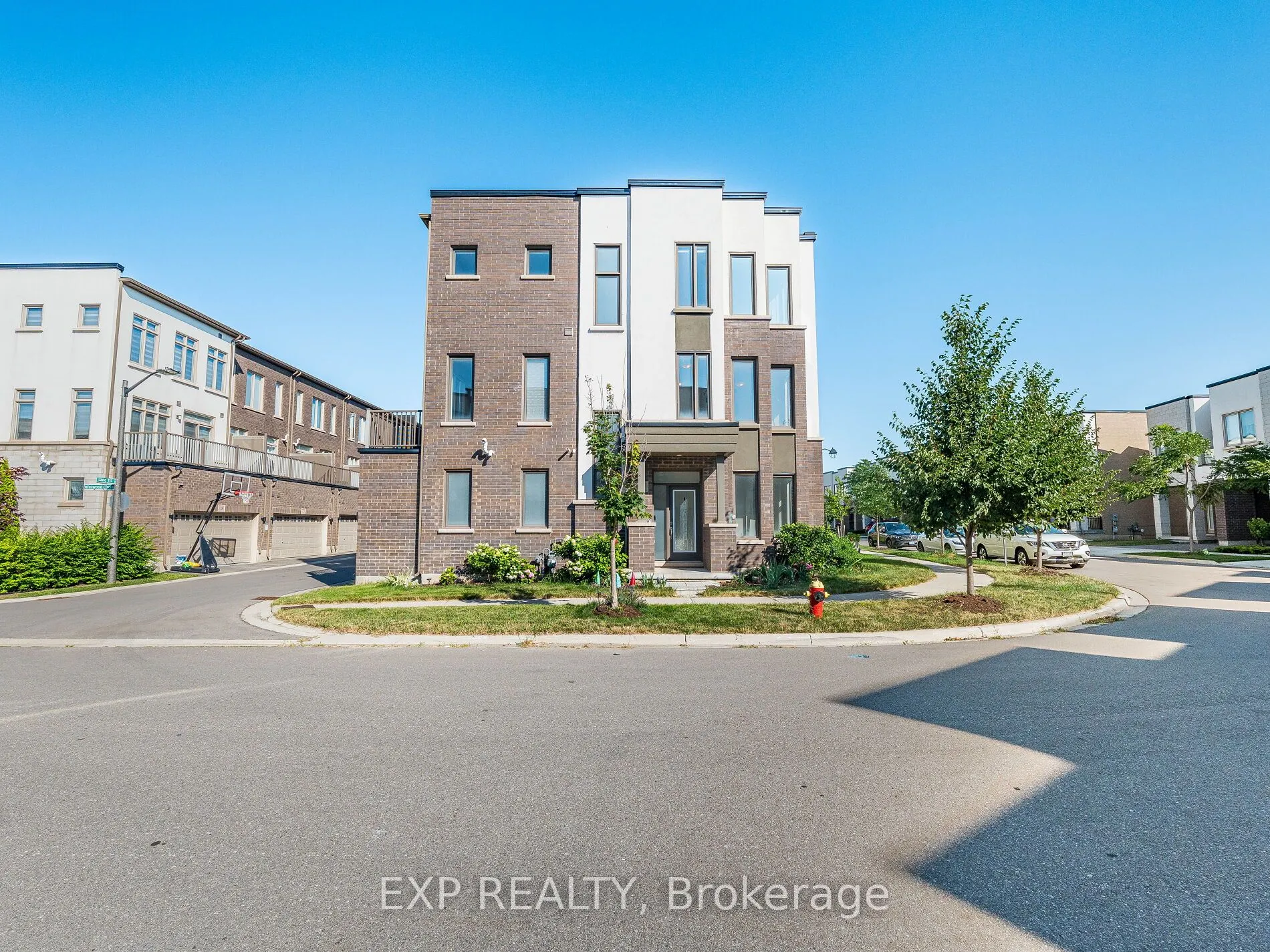 3128 Mintwood Circle