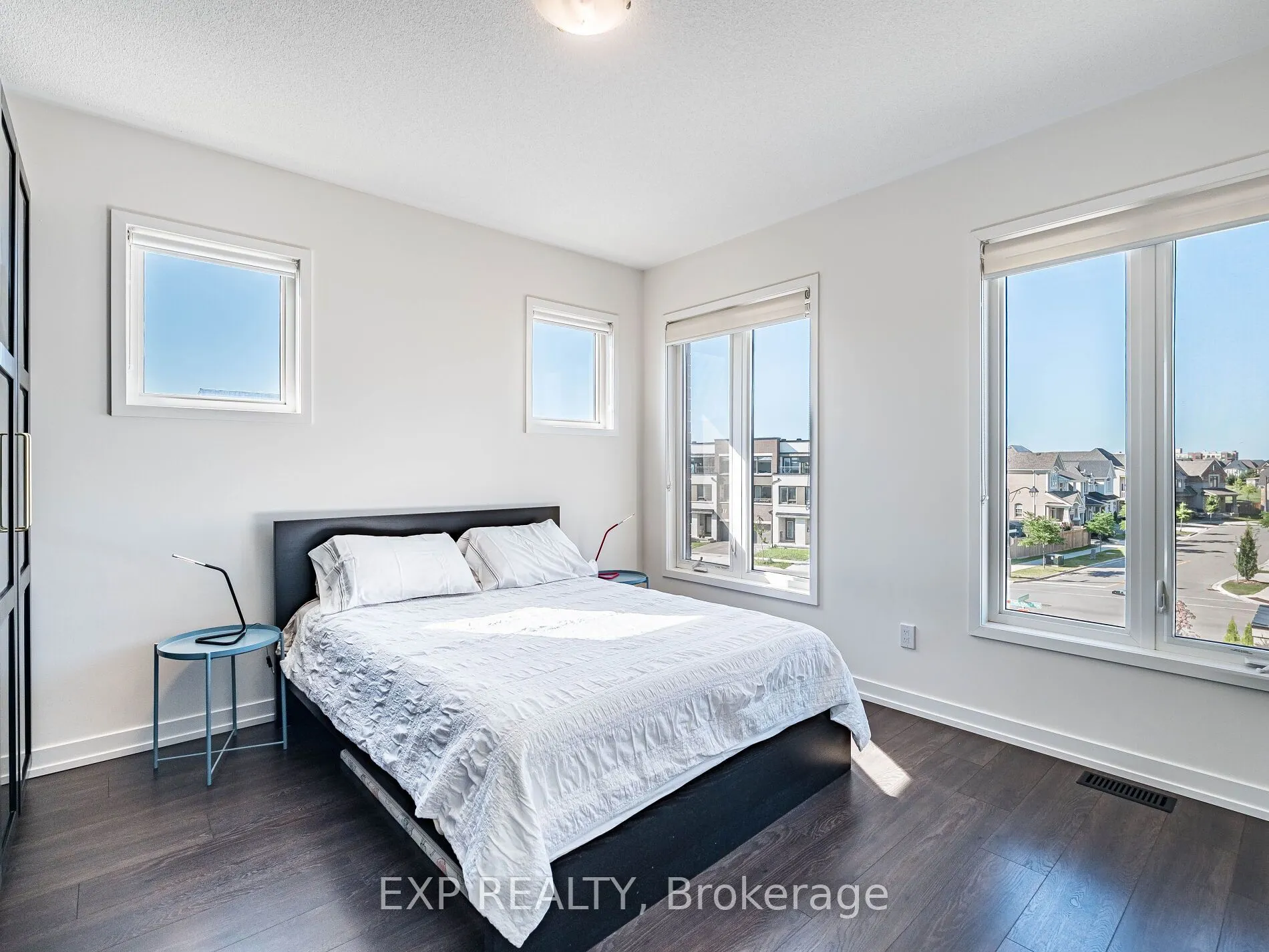 3128 Mintwood Circle