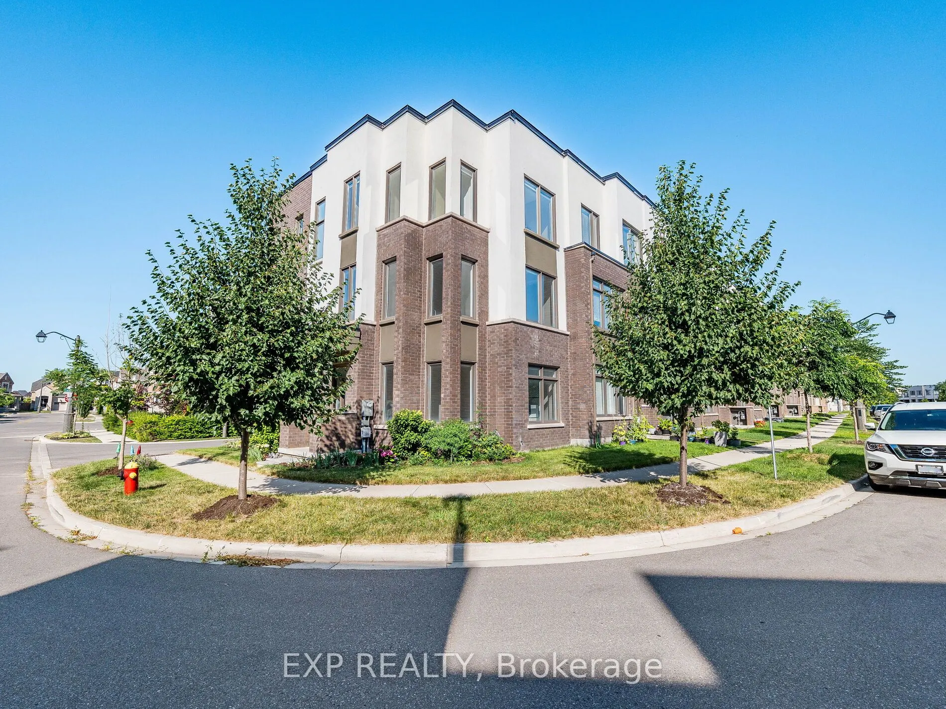 3128 Mintwood Circle