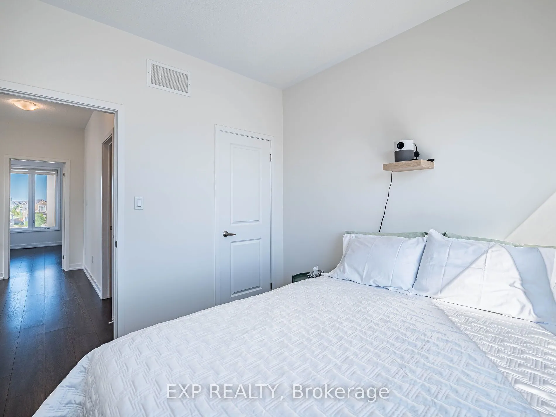 3128 Mintwood Circle