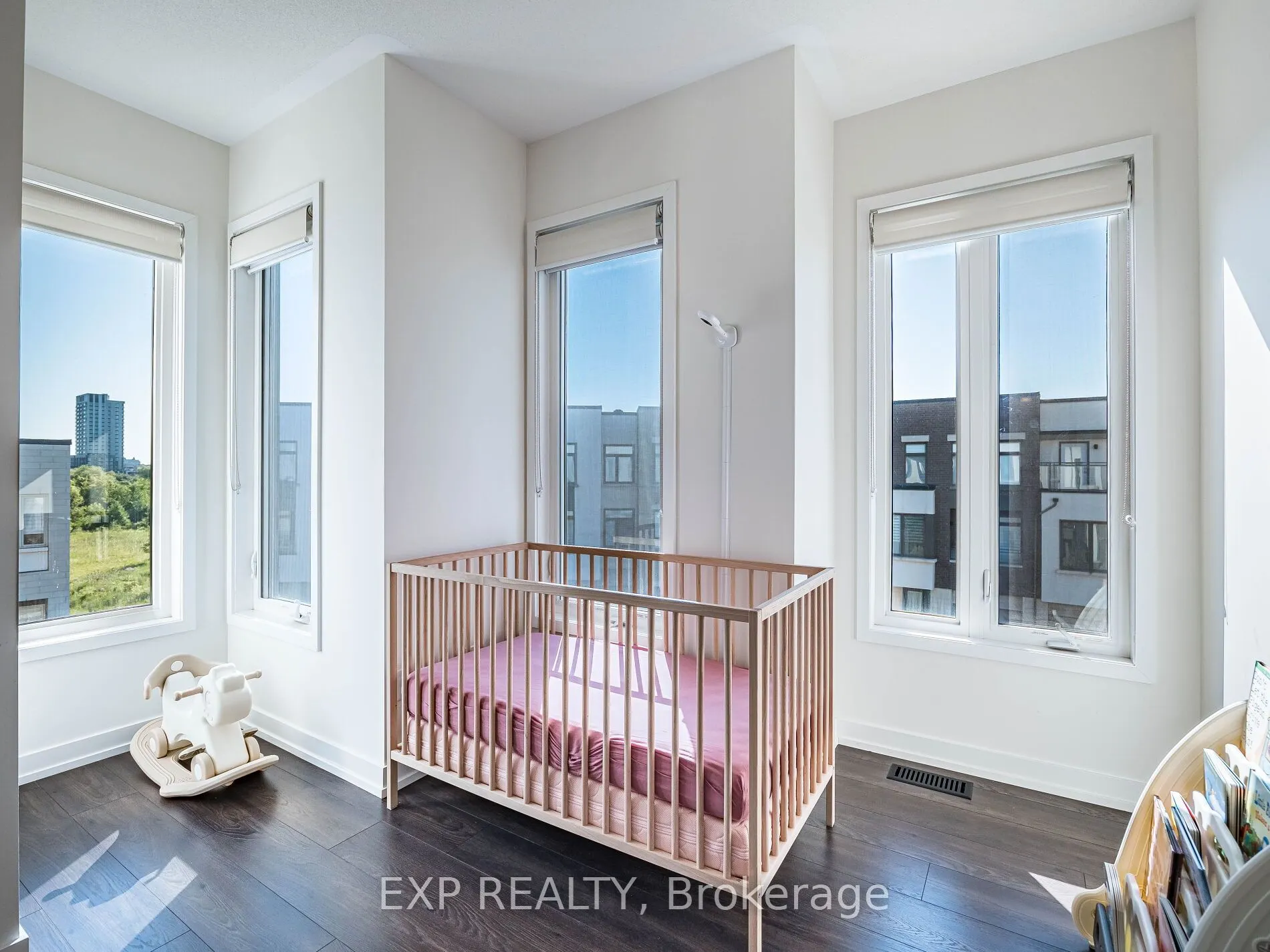 3128 Mintwood Circle