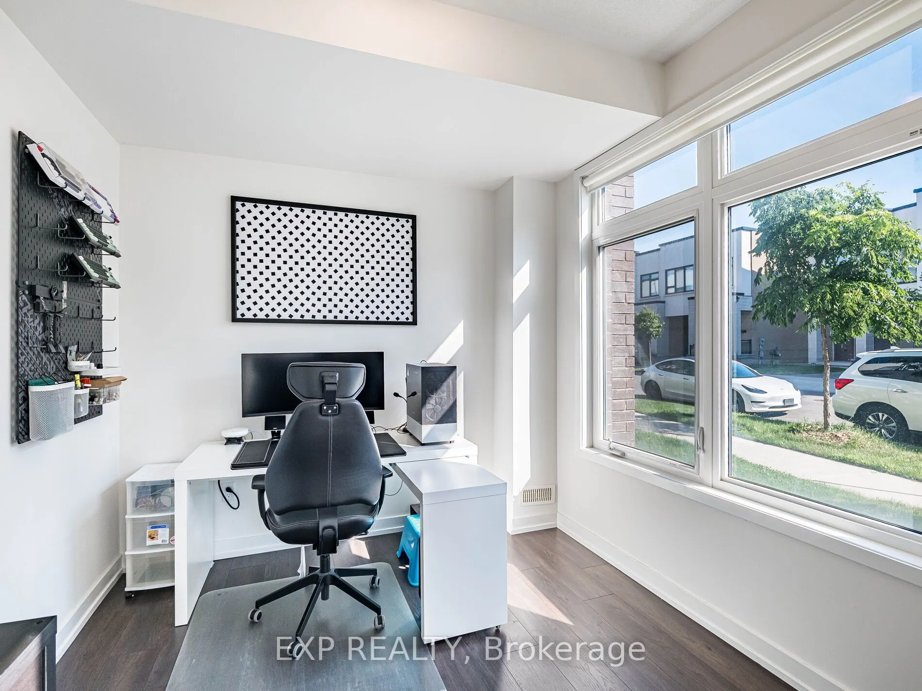 3128 Mintwood Circle