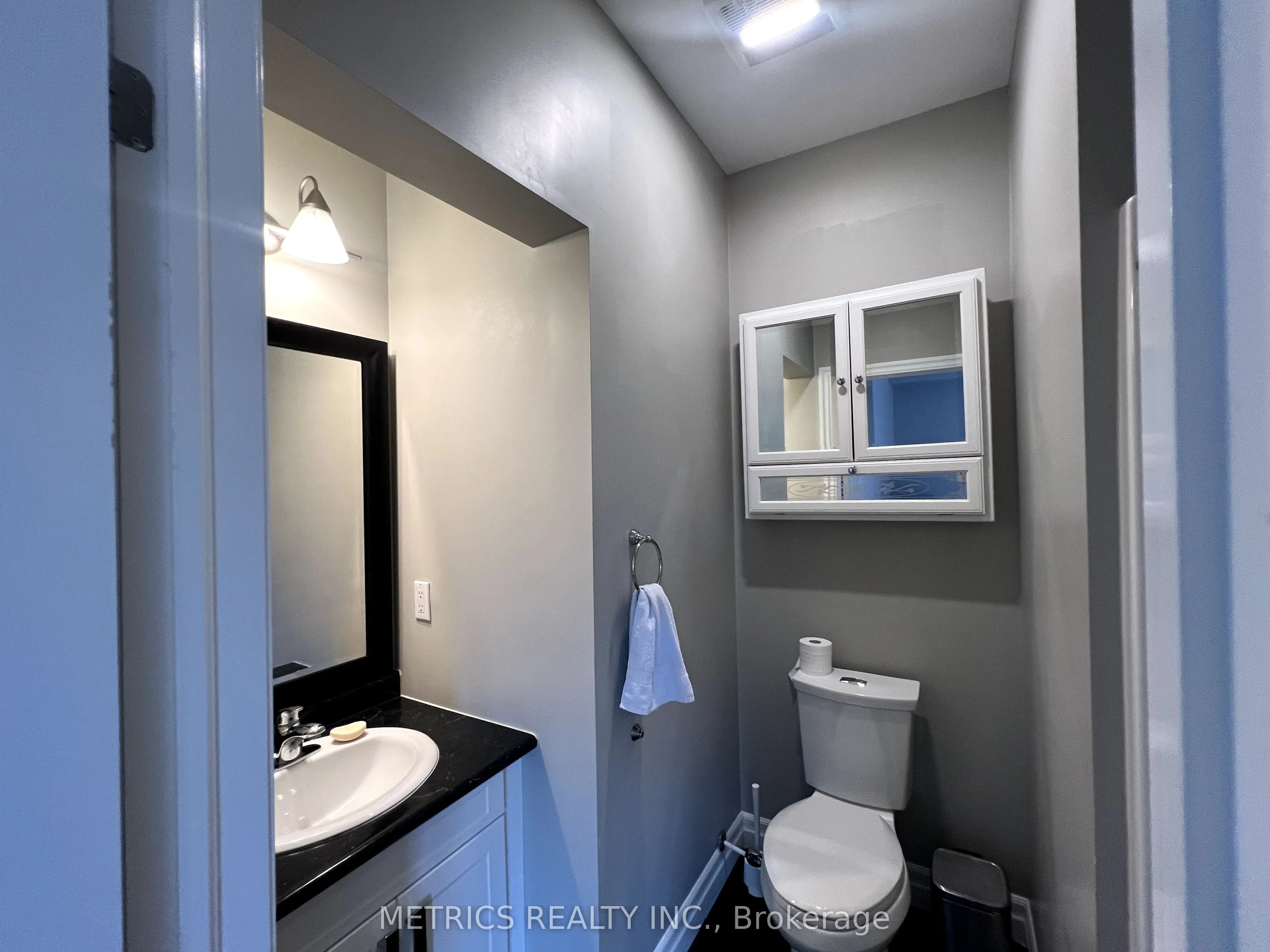 459 Kerr Street, #205