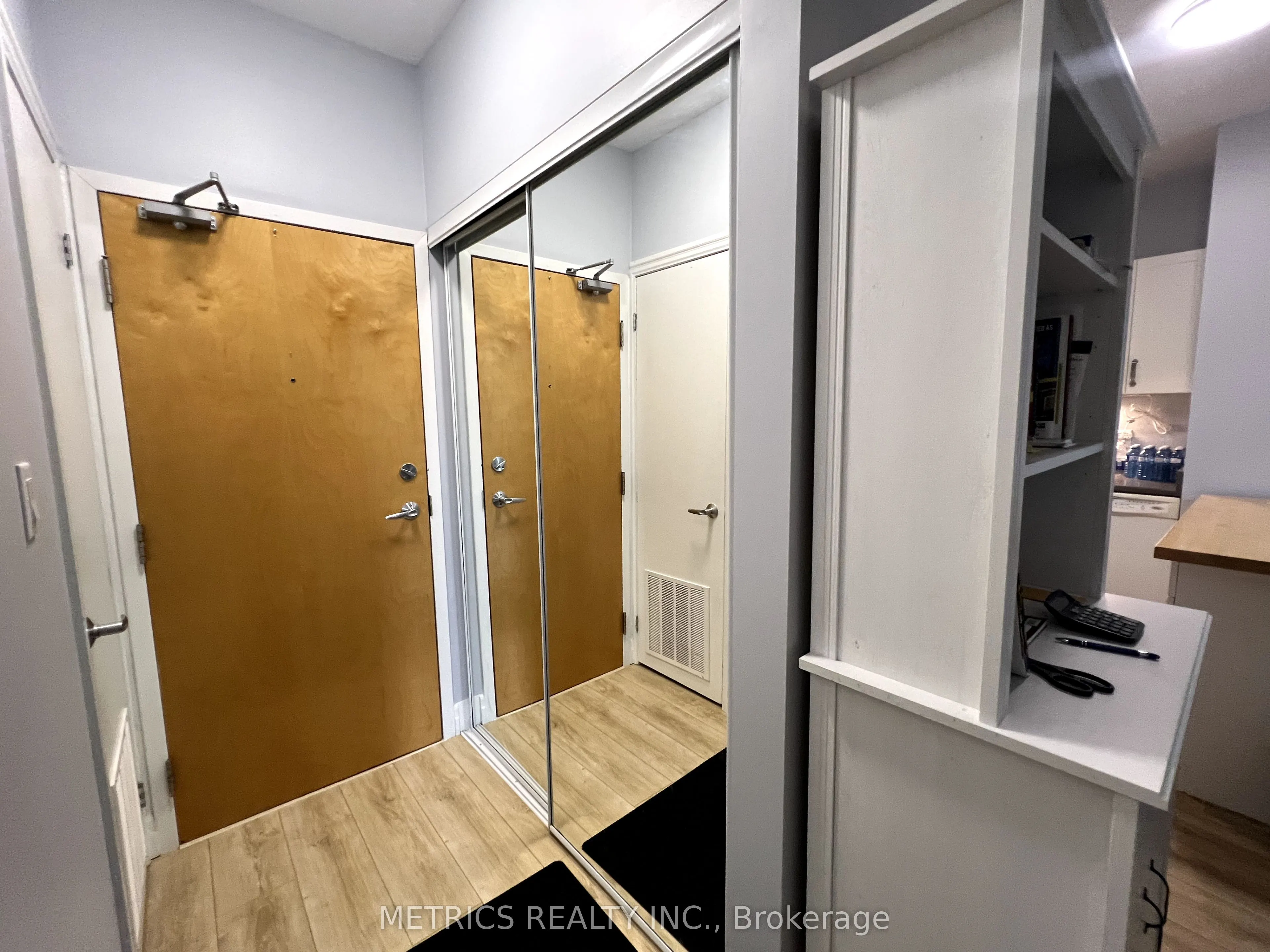 459 Kerr Street, #205