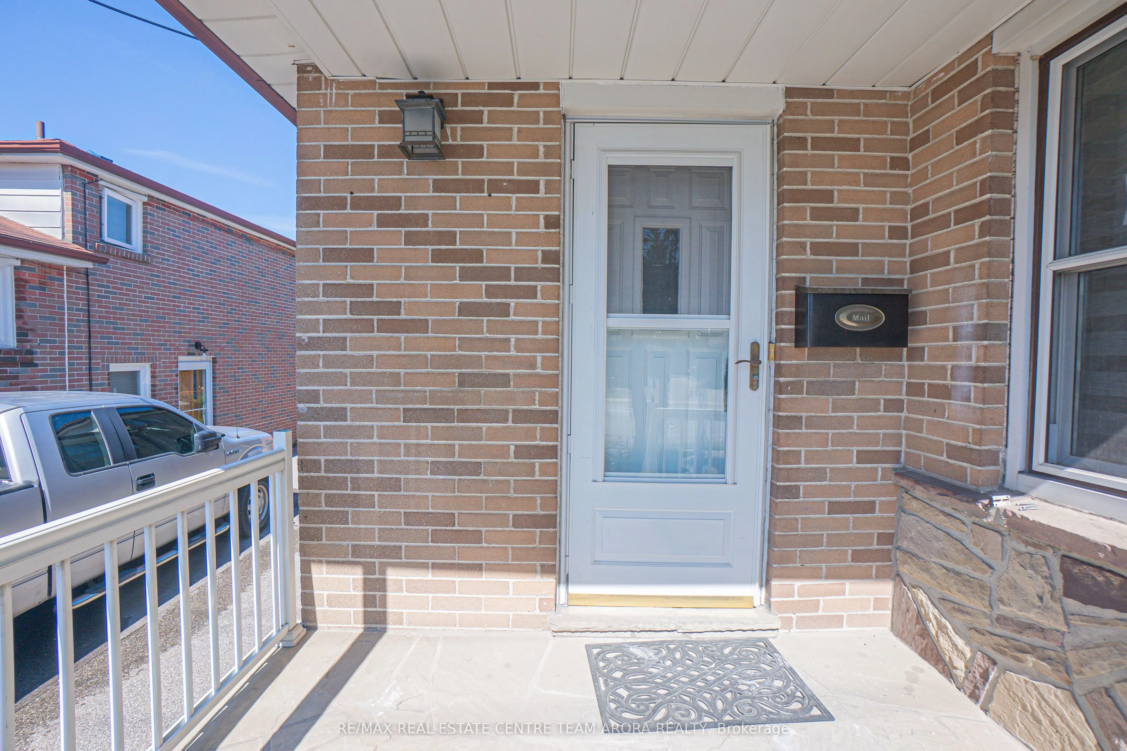 152 Vodden Street E