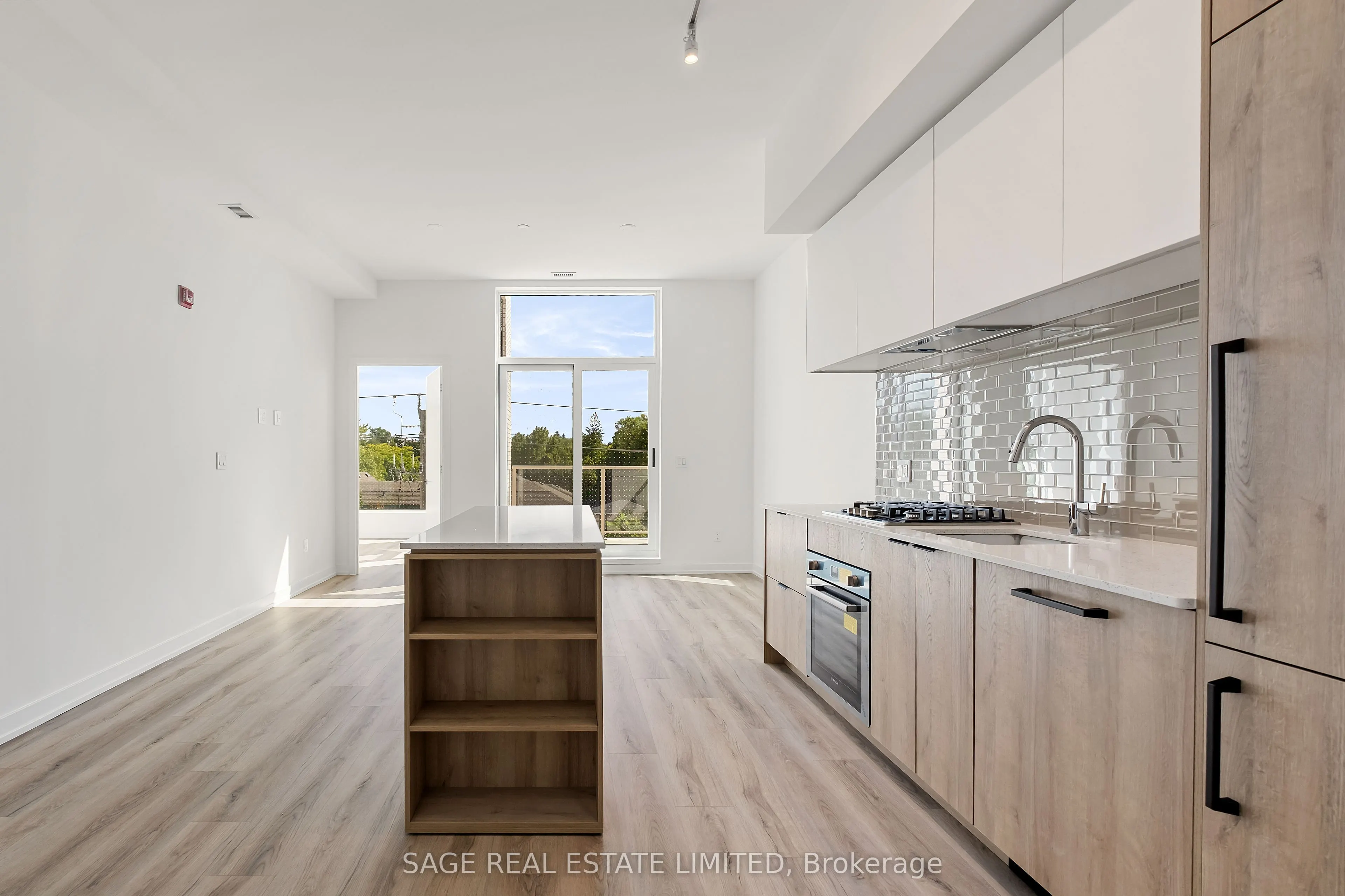 722 Marlee Avenue, #401