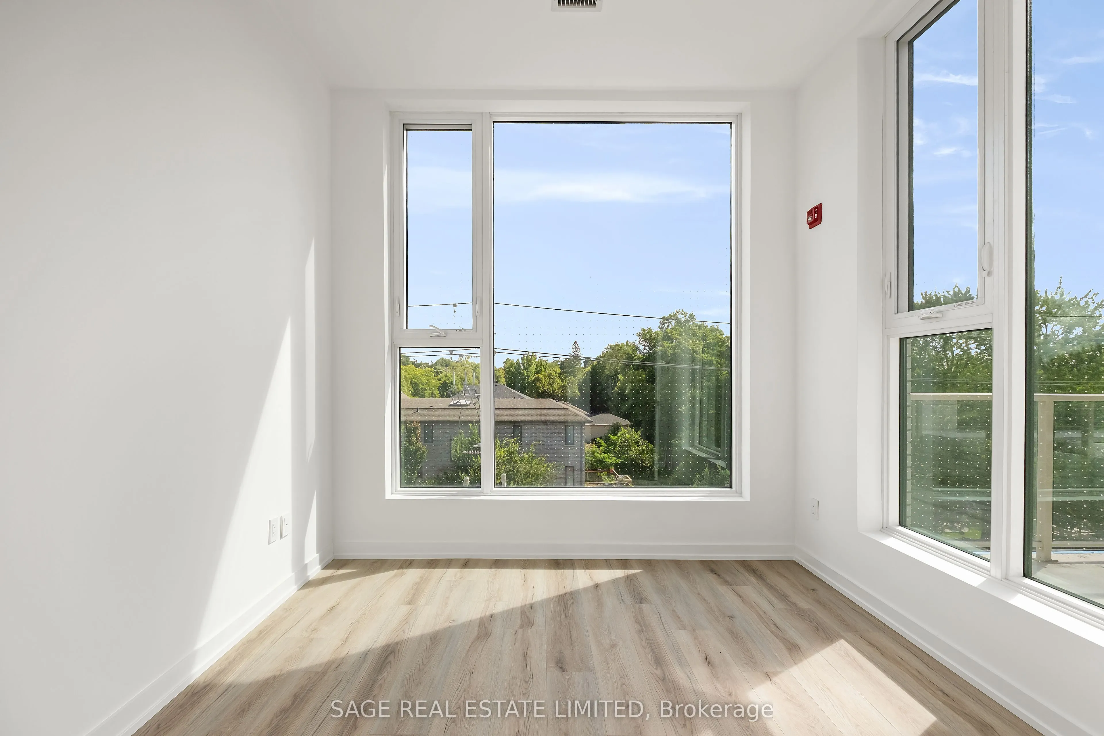 722 Marlee Avenue, #401