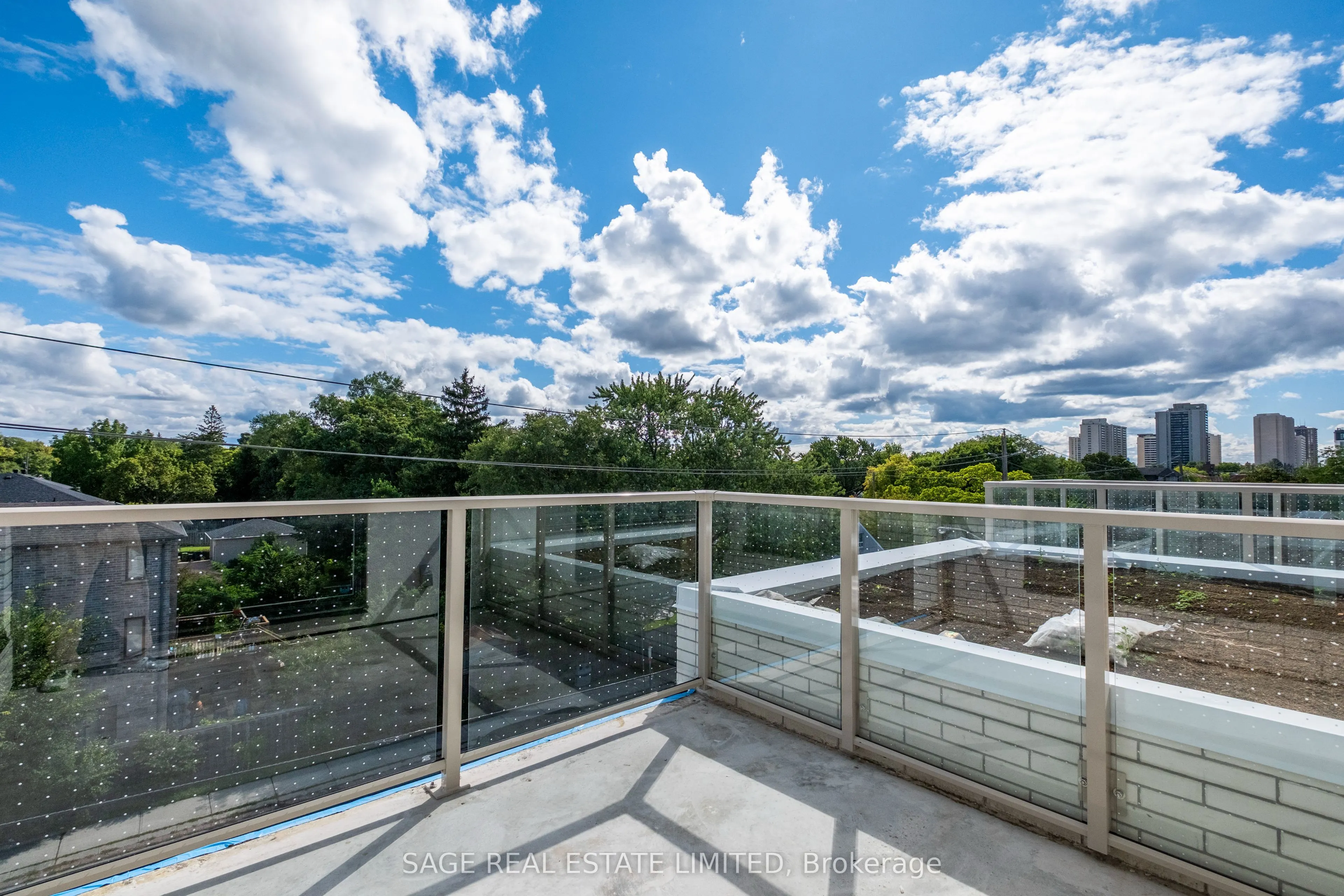 722 Marlee Avenue, #401