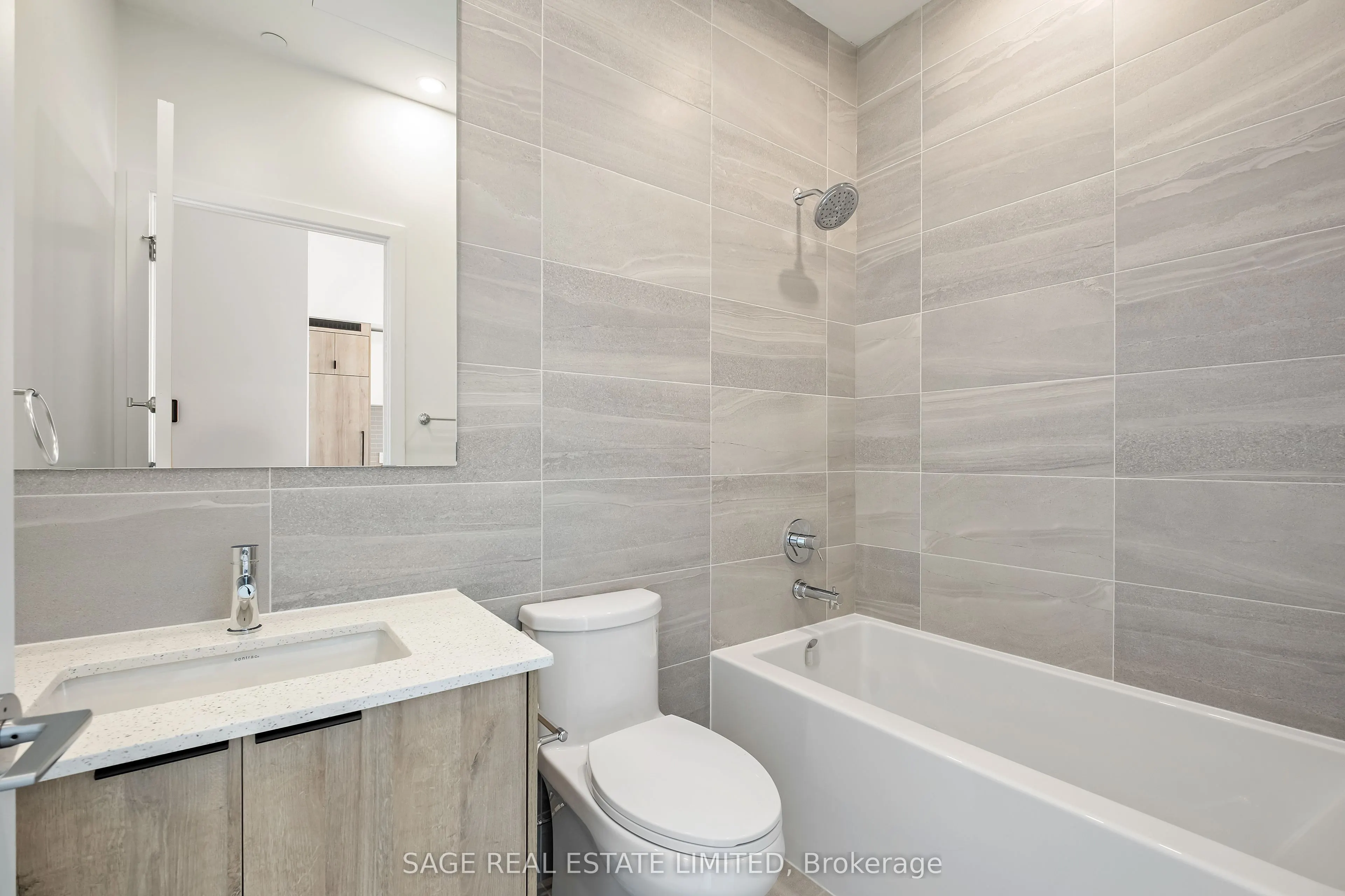722 Marlee Avenue, #401