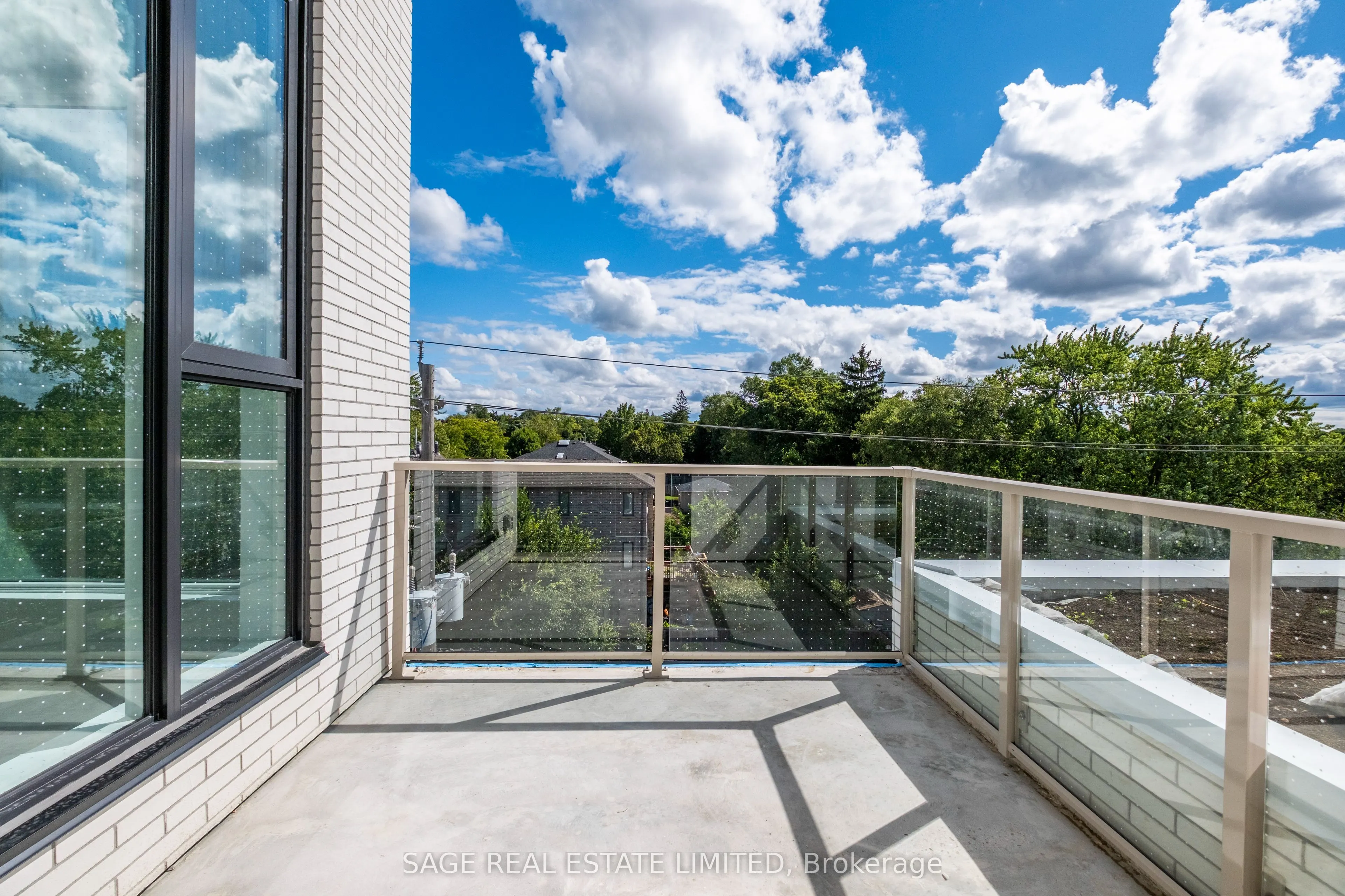 722 Marlee Avenue, #401